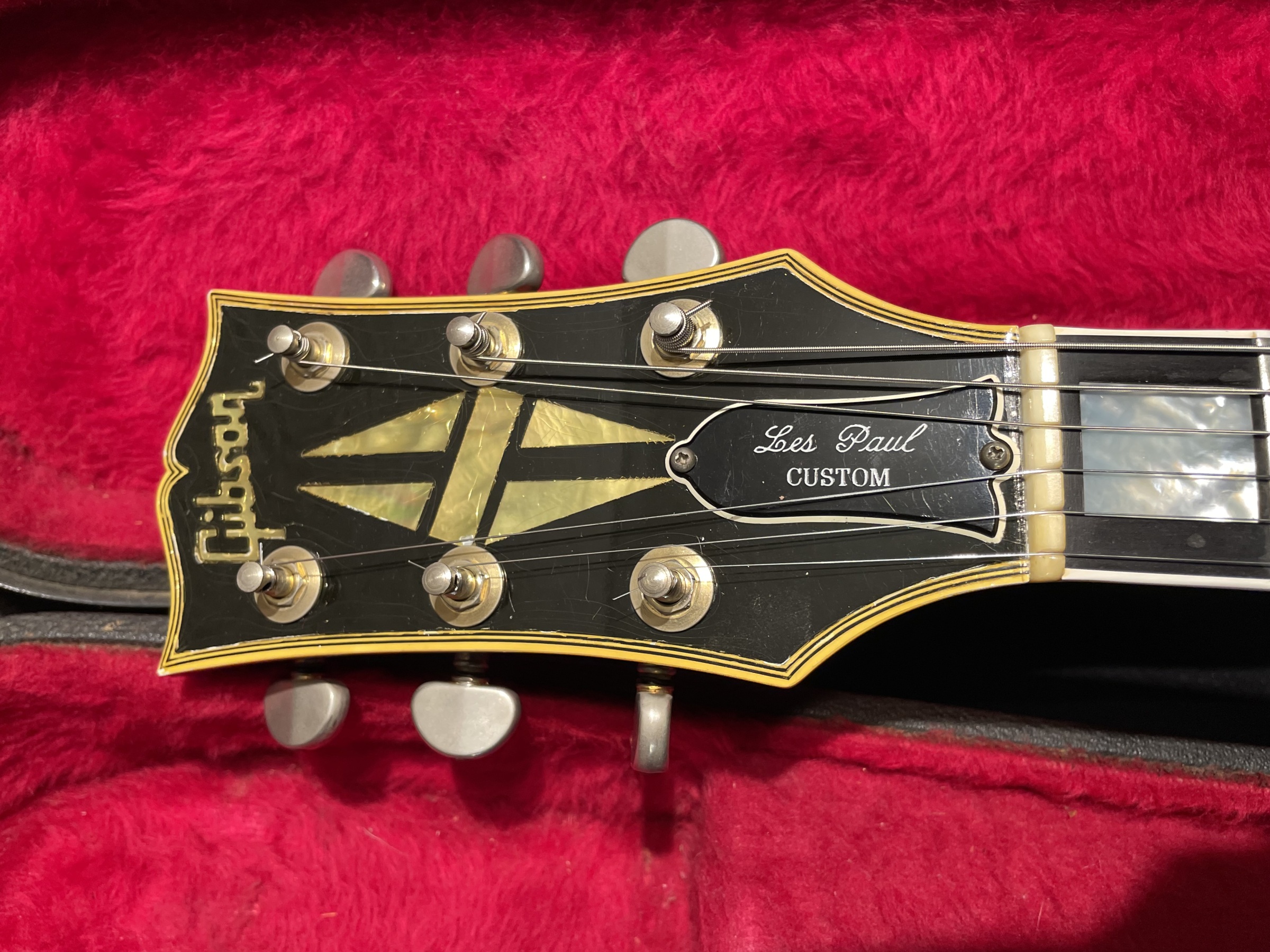 1984_Gibson_Les_Paul_Custom_Le