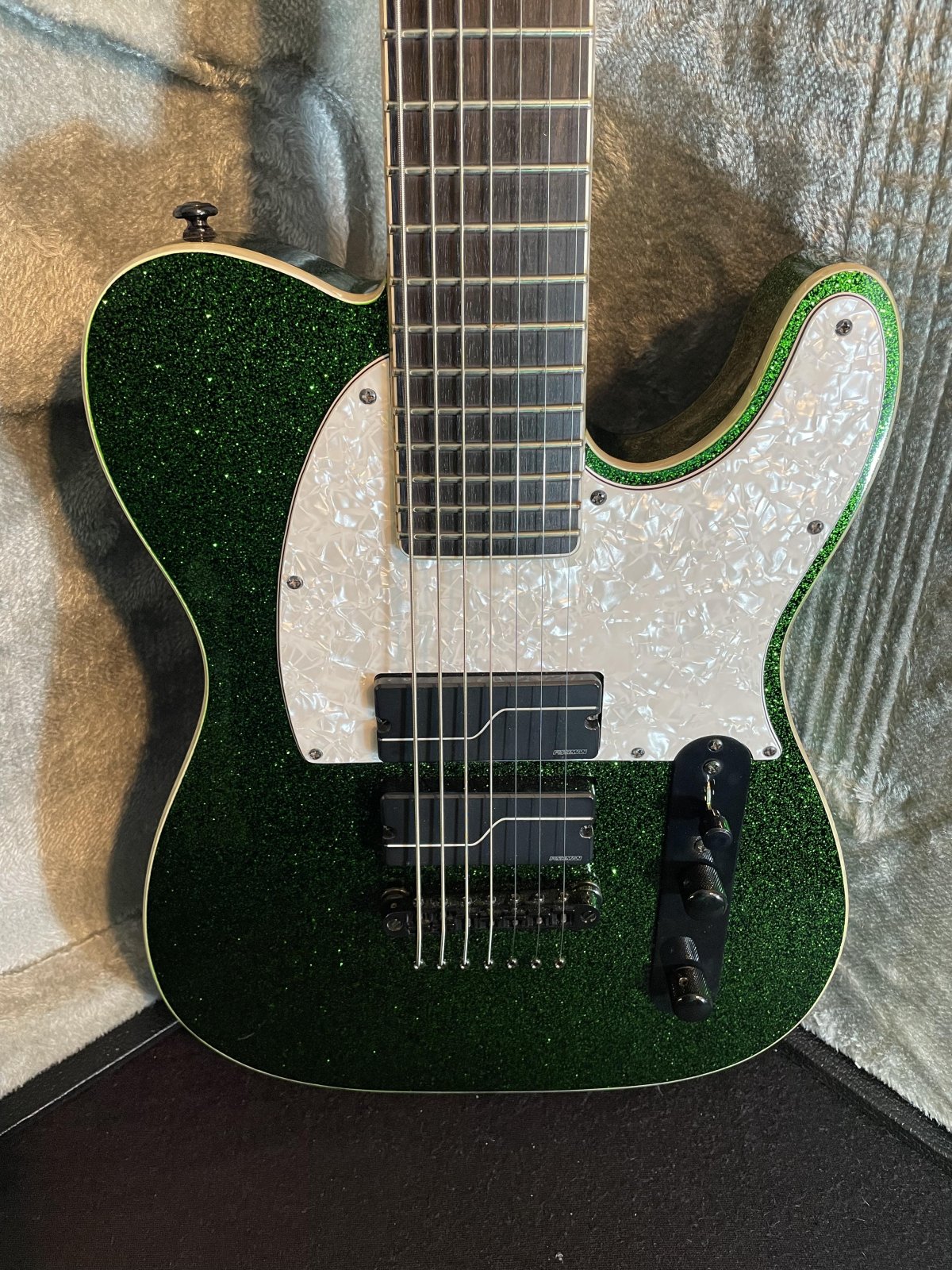 ウエダ　SP Super Trout SPCー602W Amazon.com: ESP 7 String LTD SH-207 Brian “Head” Welch
