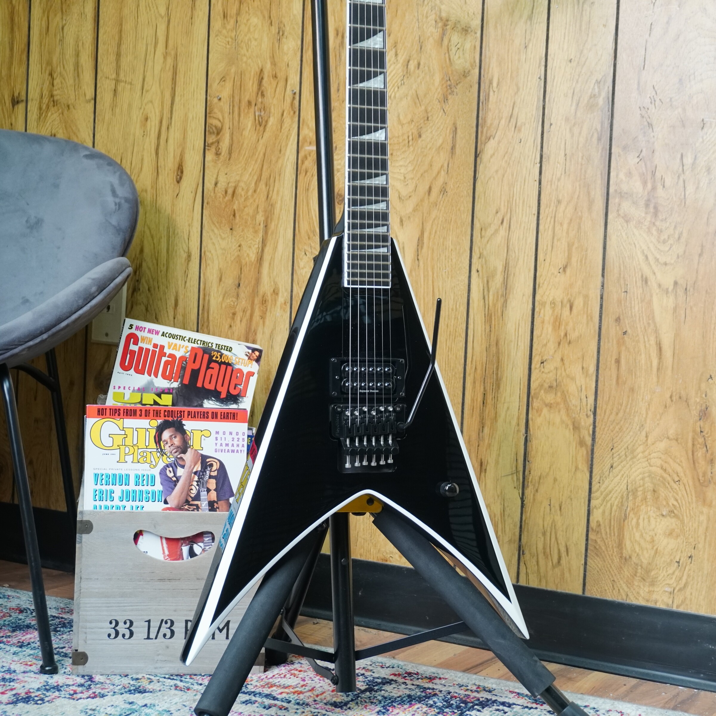 Jackson Pro Series Signature Wes Borland King V KV Black With White Bevels
