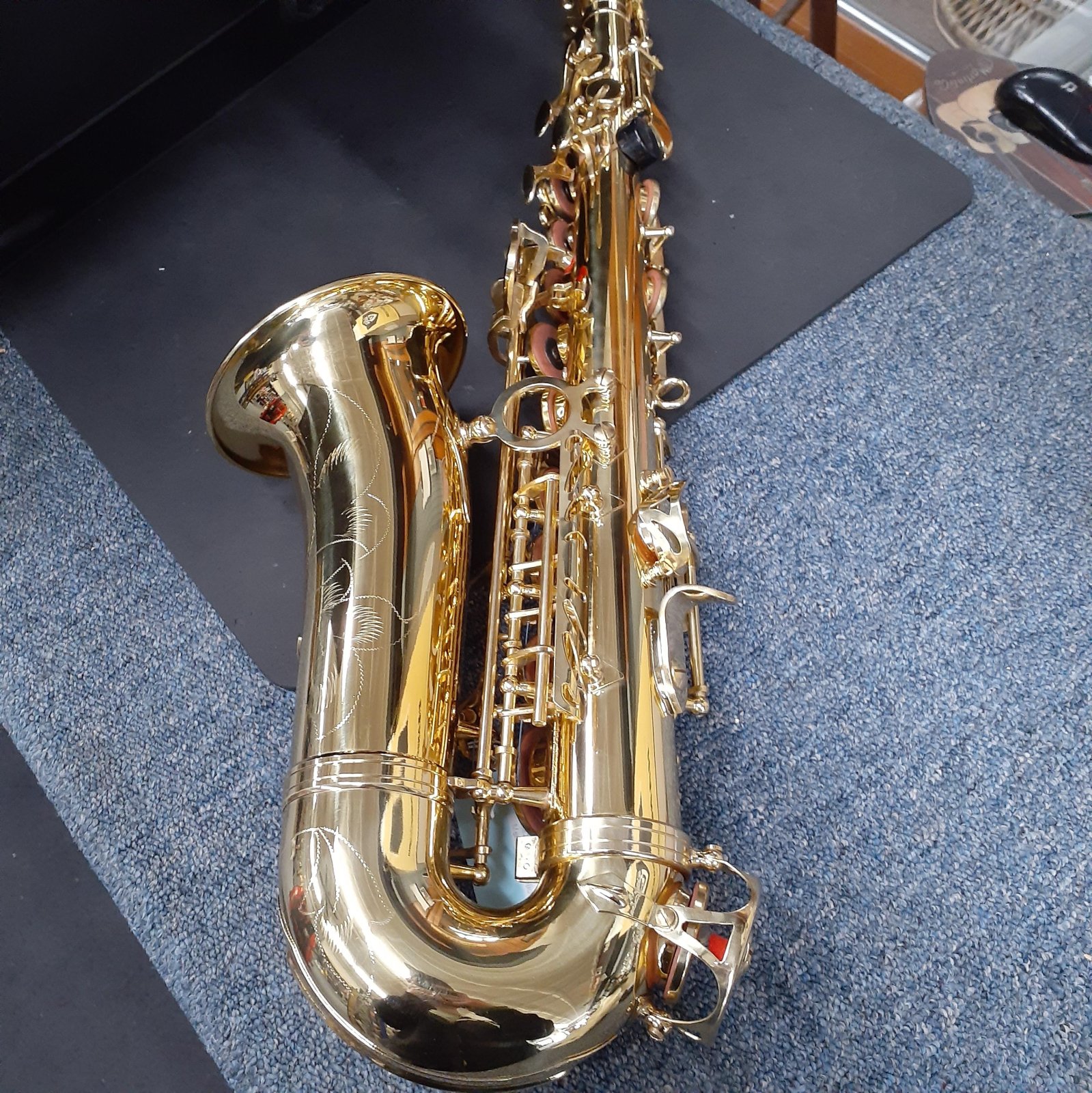 Mendini by Cecilio MAS-L Alto Saxophone w/ HSC - USED