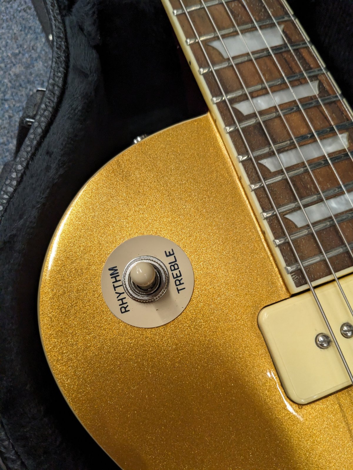 【付属品6点付き】Epiphone Les Paul 56 Gold Top Epiphone Les Paul '56 Goldtop - Metallic Gold | Sweetwater