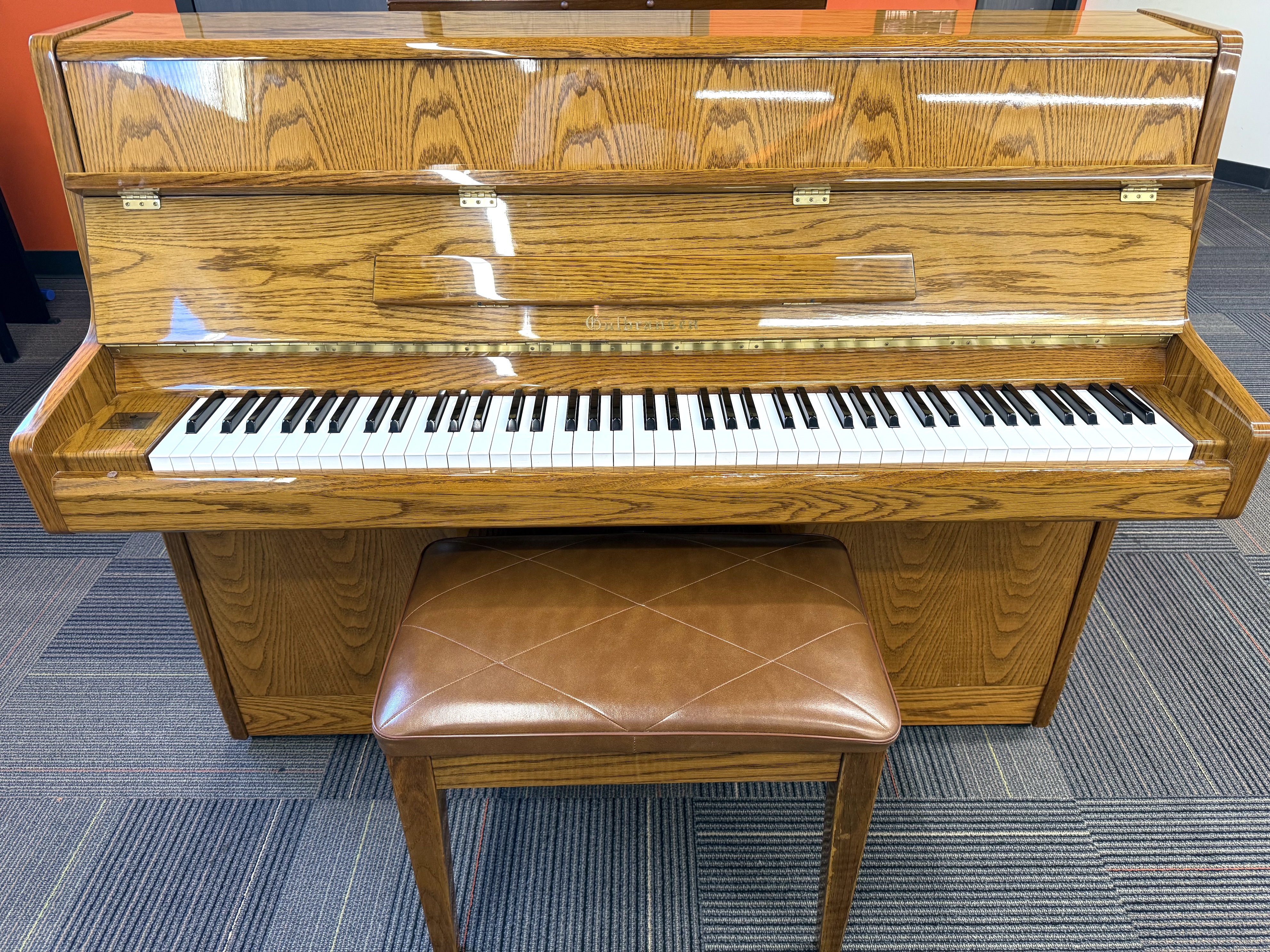 Pre-Owned Pianos Pre-Owned Pianos