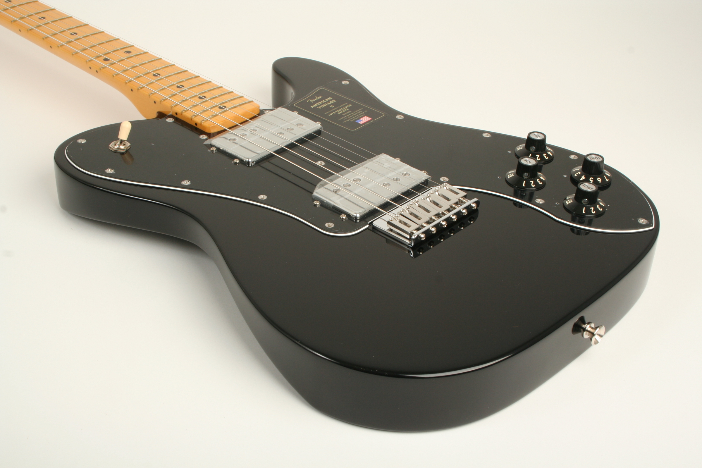 Fender American Vintage II 1975 Telecaster Deluxe Maple