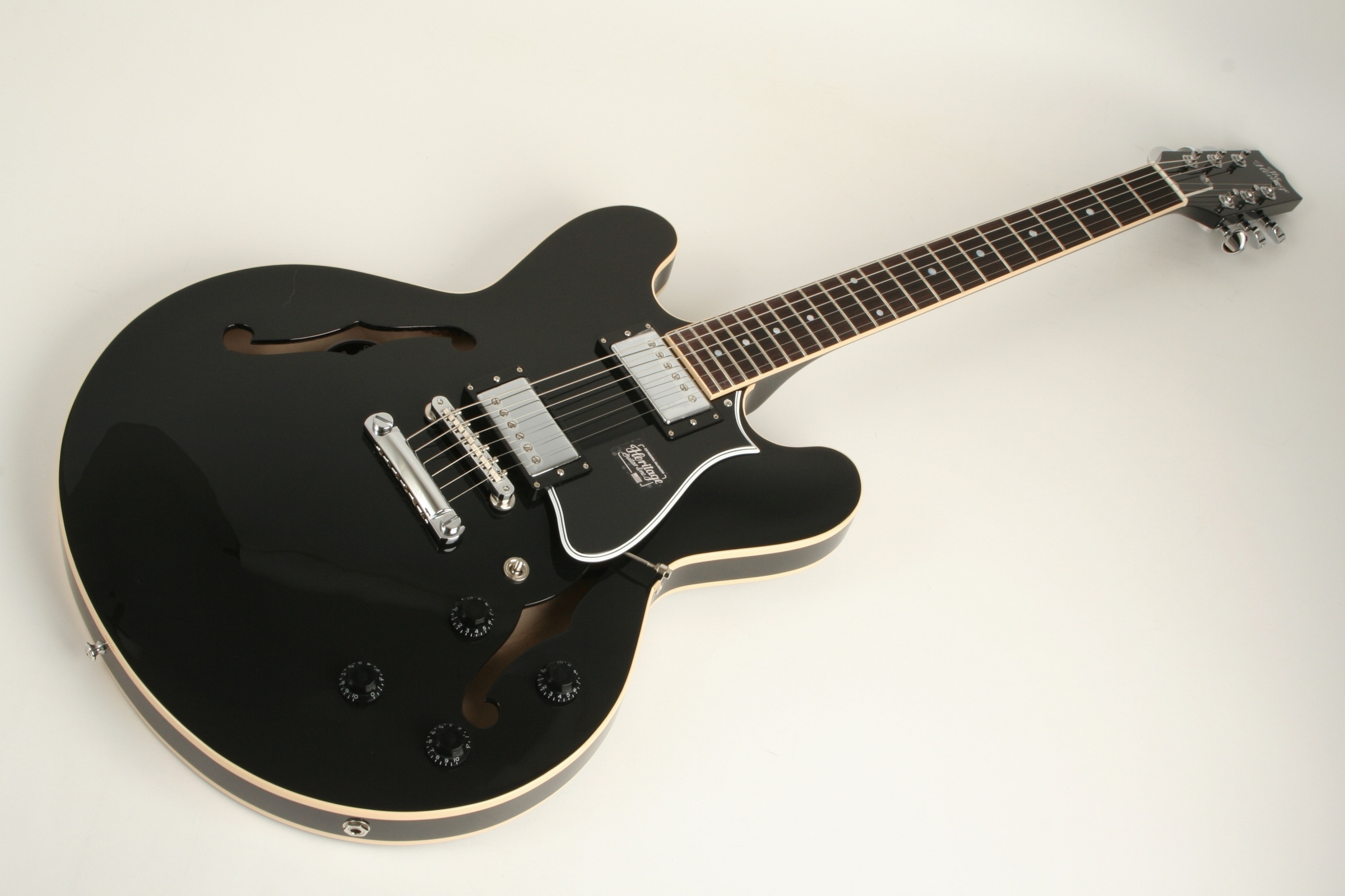 Heritage H-535 Ebony セミアコ USA製 Heritage H-535 Ebony セミアコ USA製 【公式通販】