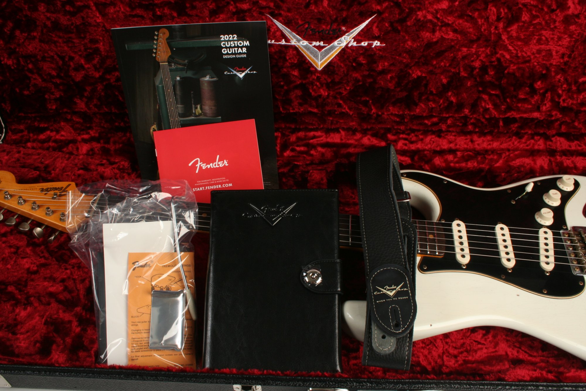 【激レア】fender custom shop stratocaster Fender Custom Shop Postmodern Strat Journeyman Relic Rosewood