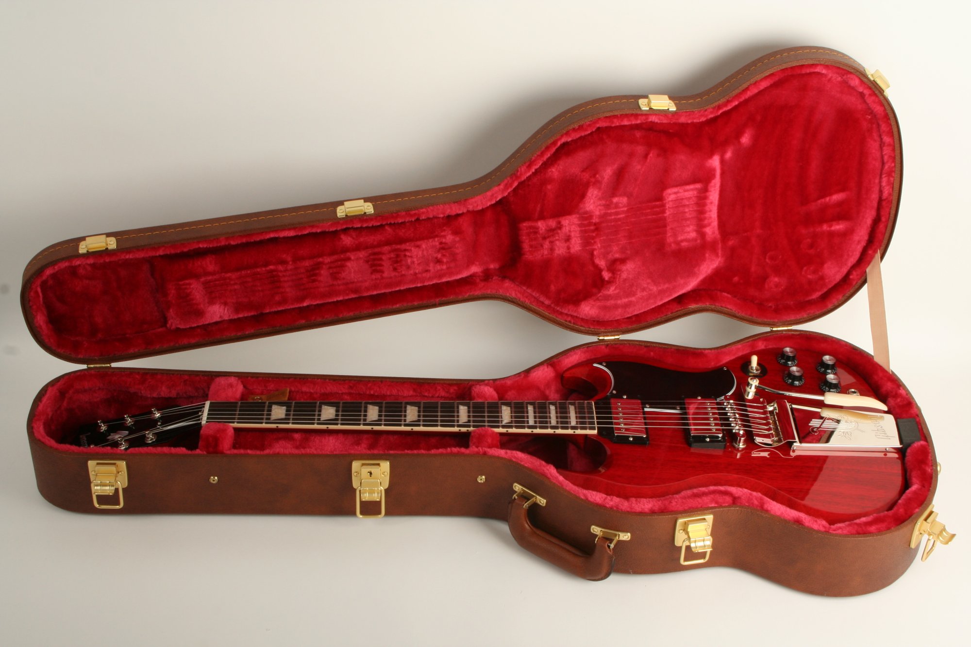 Gibson SG Standard '61 Maestro Vibrola Vintage Cherry 232550311