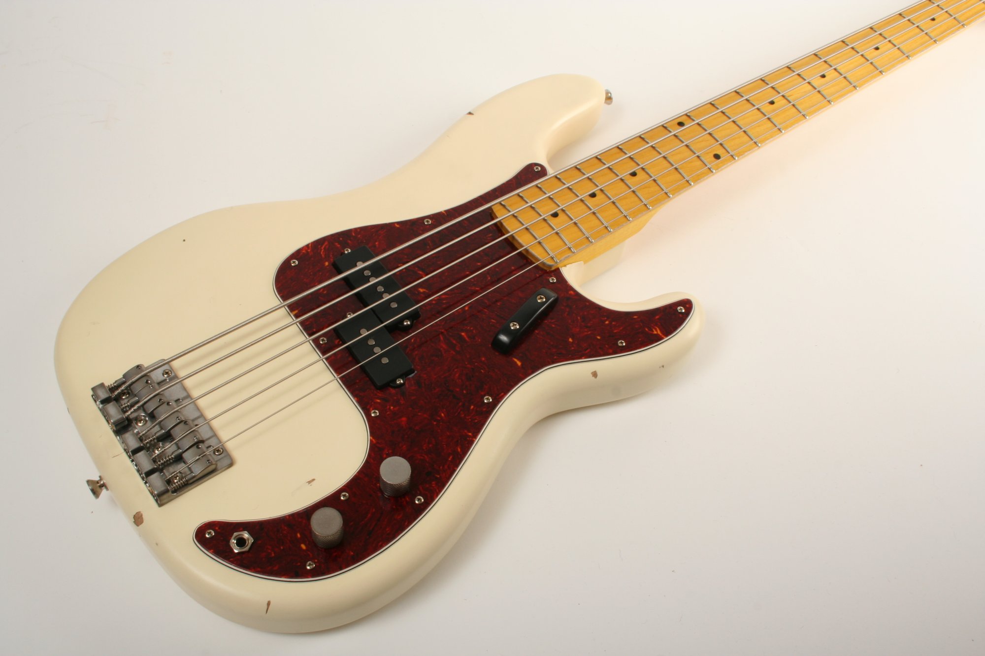 Nash Bass PB-5 Olympic White Lollar Pickups GRT-559