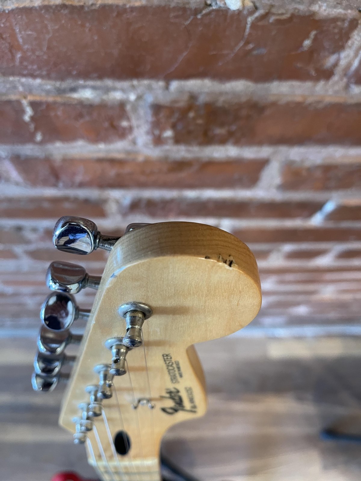 Fender '90s MIM Stratocaster with Gig Bag