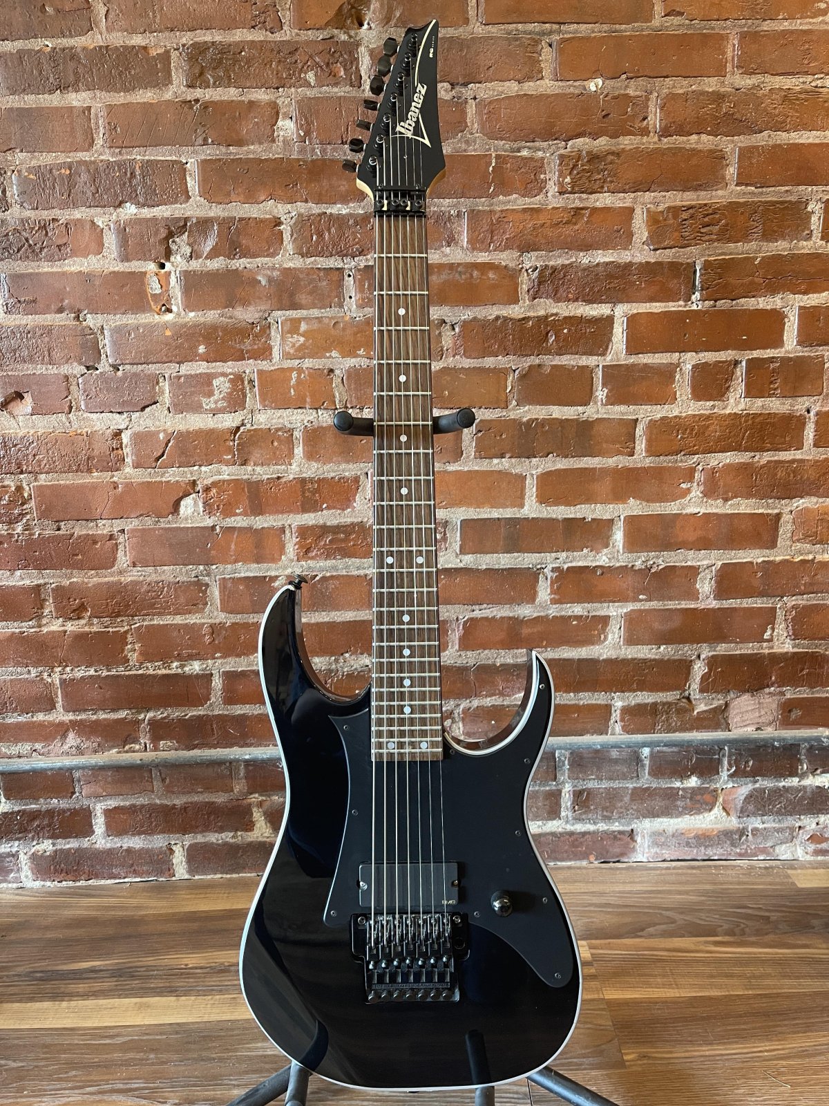 Ibanez RG7 7-String Electric Guitar with Case