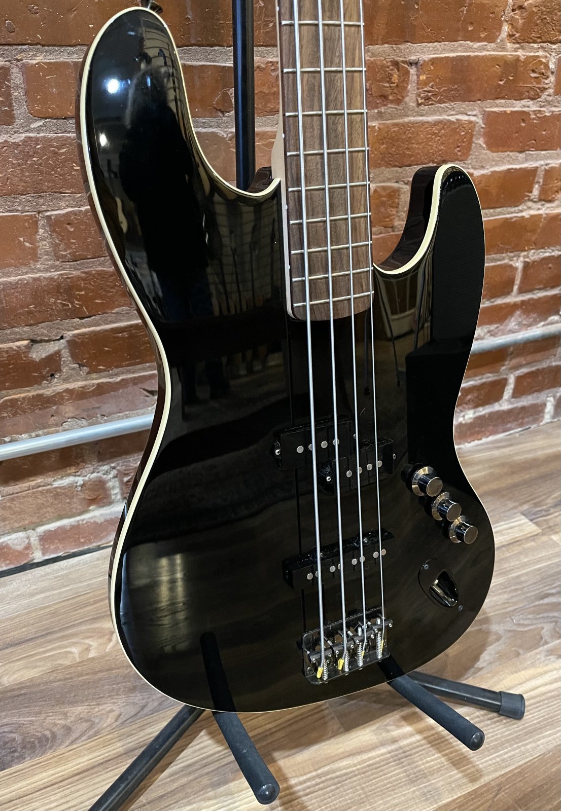 【Fender】Aerodyne AJB DX BK 美品　レアモデル Fender Made in Japan AJB-DX Aerodyne Jazz Bass 2010 OCR