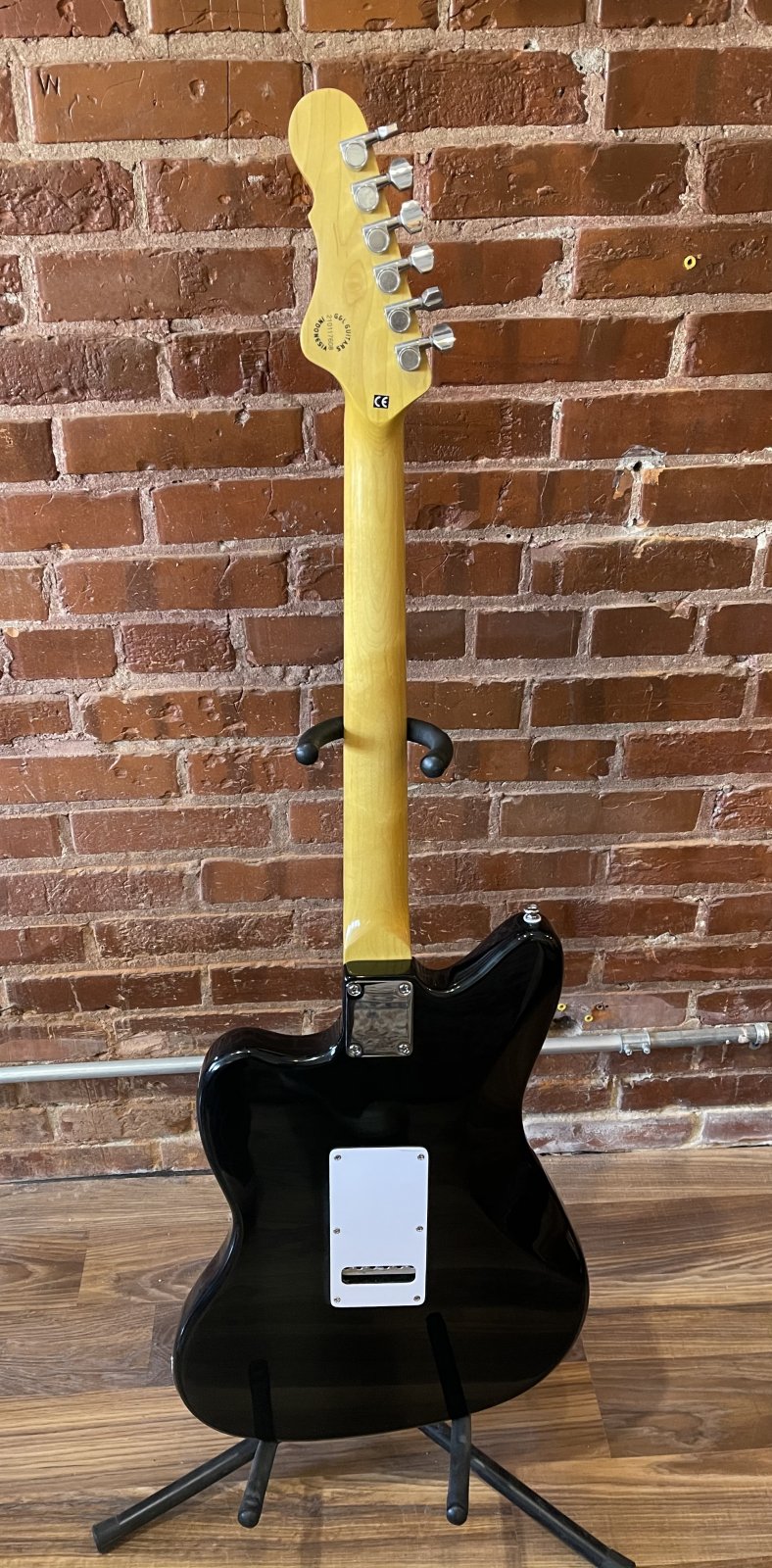 G&L Tribute Series Doheny - Jet Black w/Gig Bag