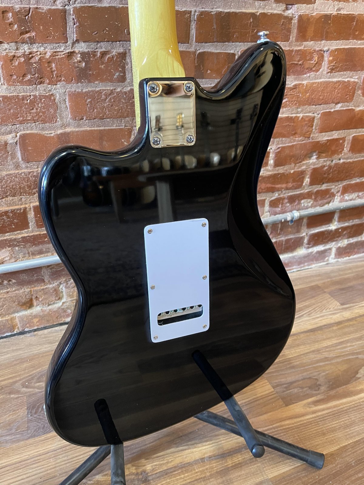 G&L Tribute Series Doheny - Jet Black w/Gig Bag