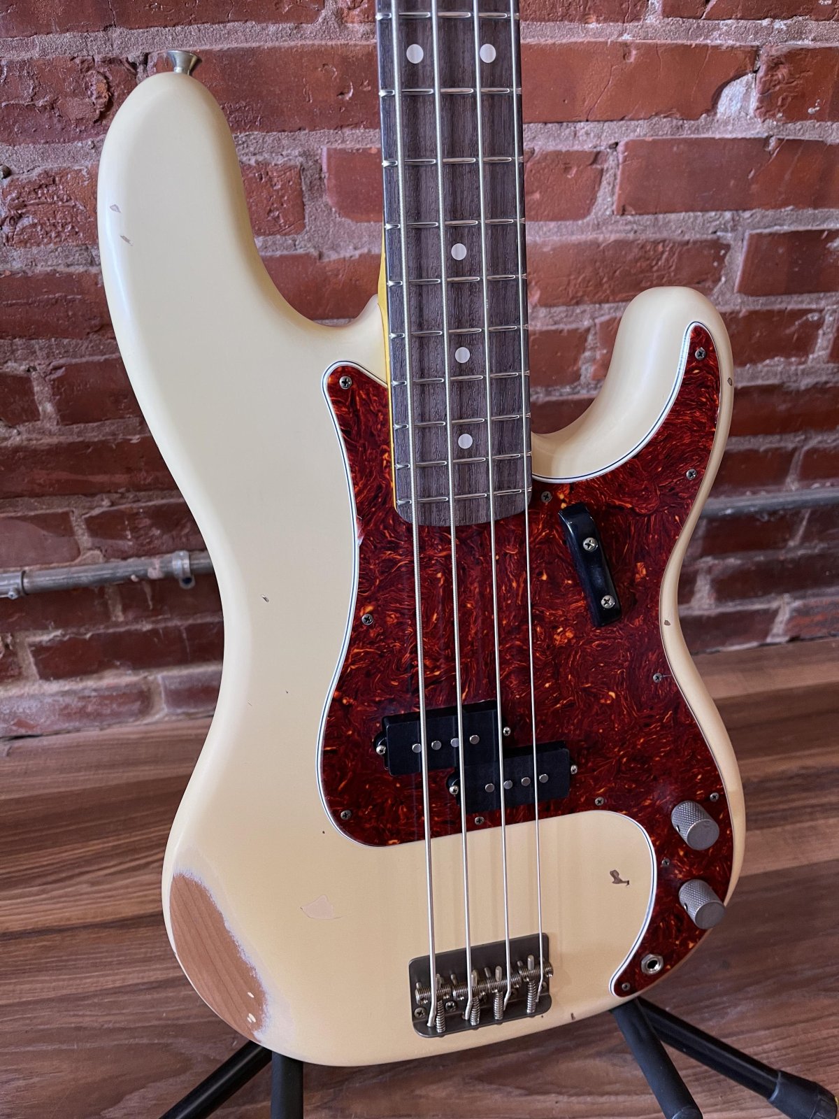 Nash Guitars PB-63 Bass - Vintage White w/HSC