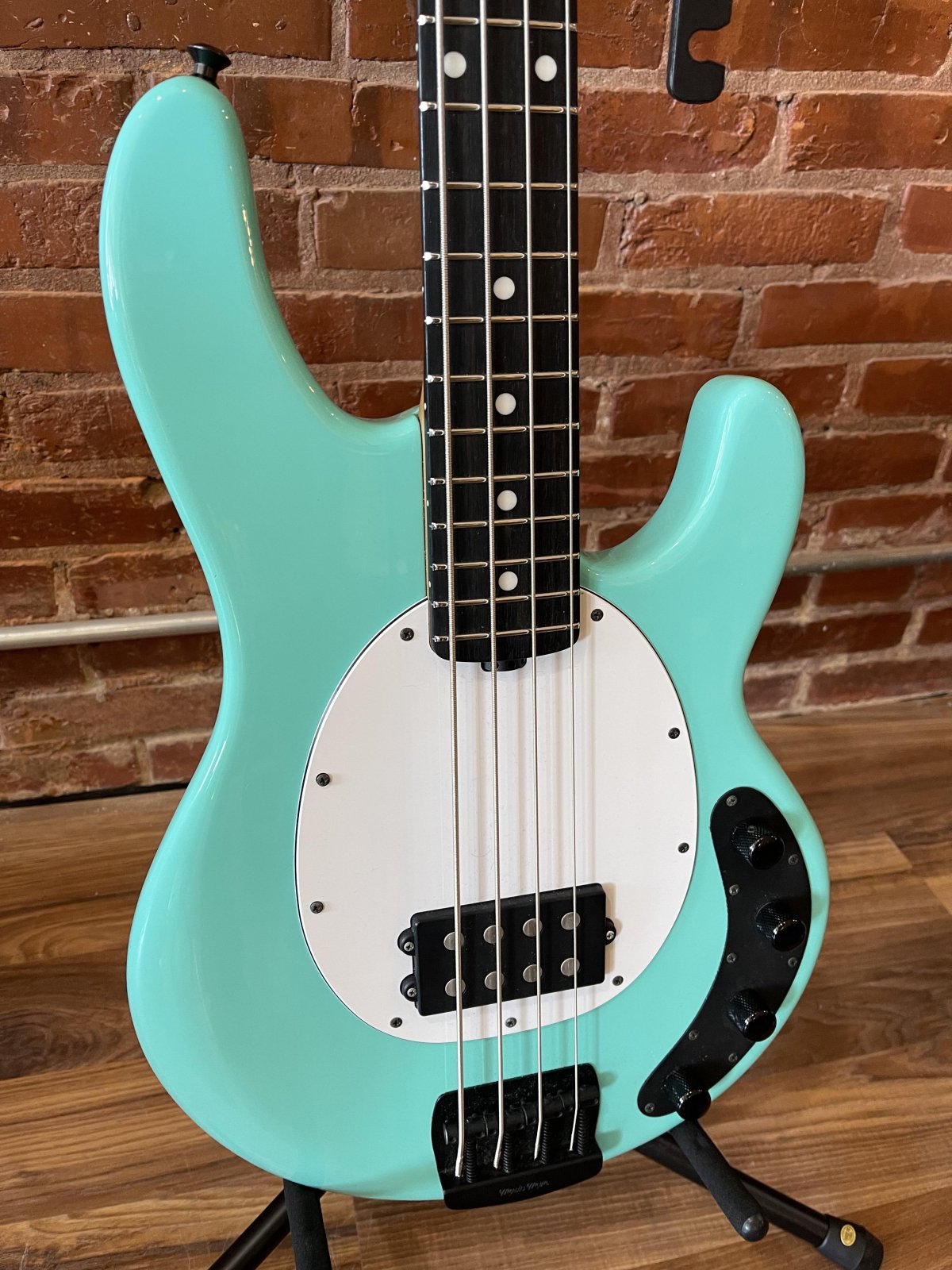 Ernie Ball Music Man Stingray 4-H | Cruz Teal w/HSC