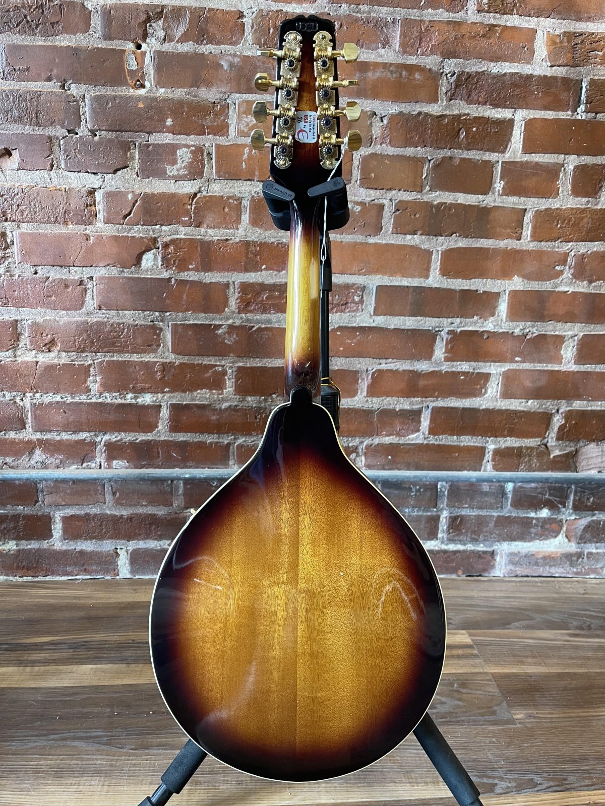 Epiphone MM-30E/AS a Mandolin with case