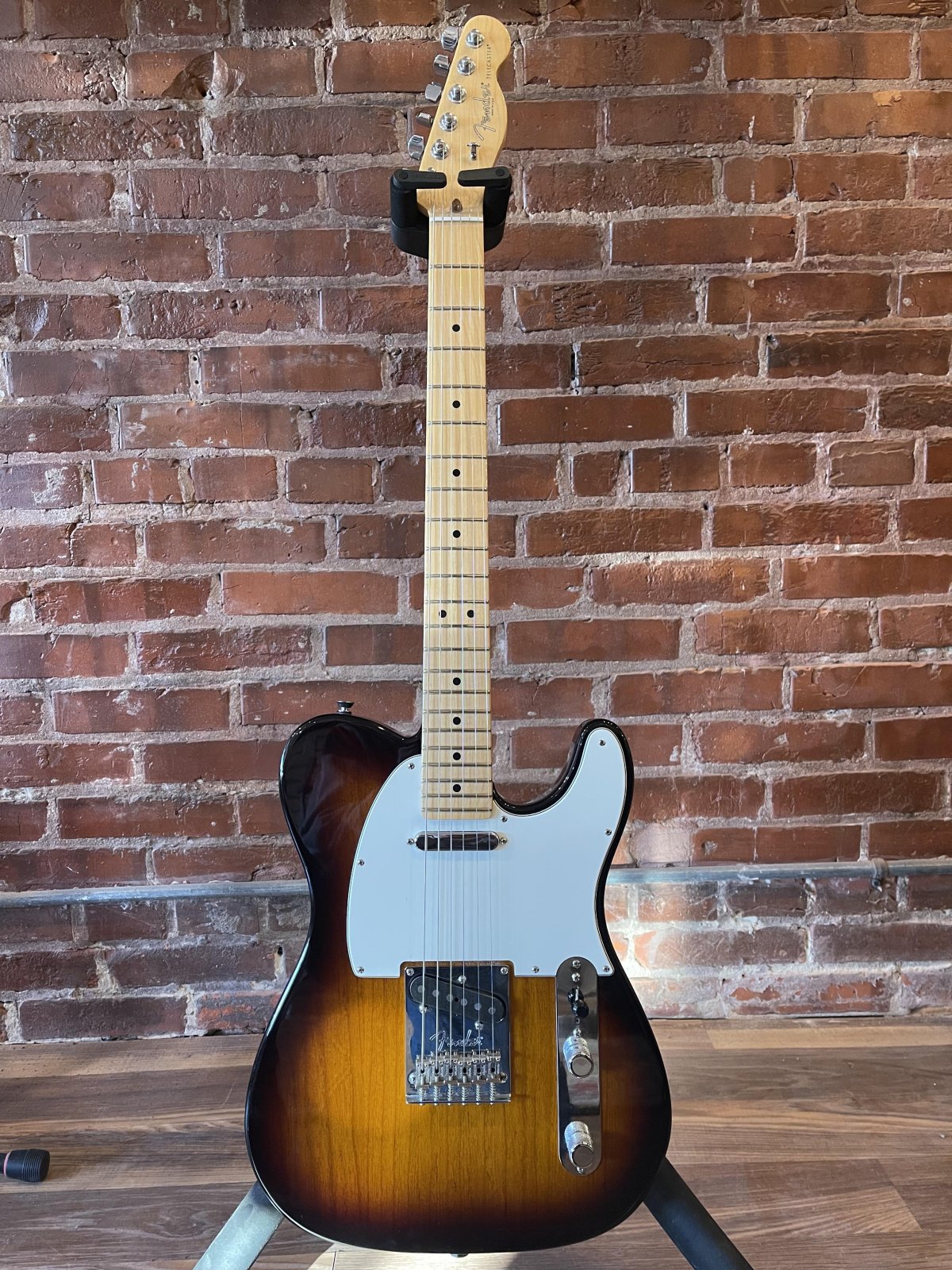 Fender 2013 American Standard Telecaster Sunburst/Maple with hard case