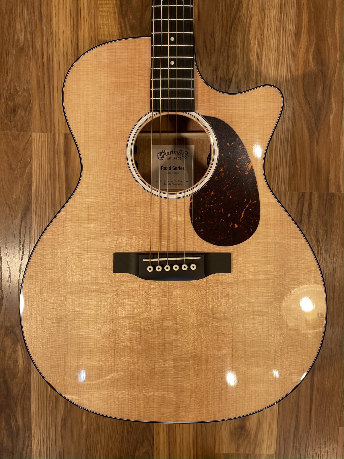Martin Road Series GPC-11E