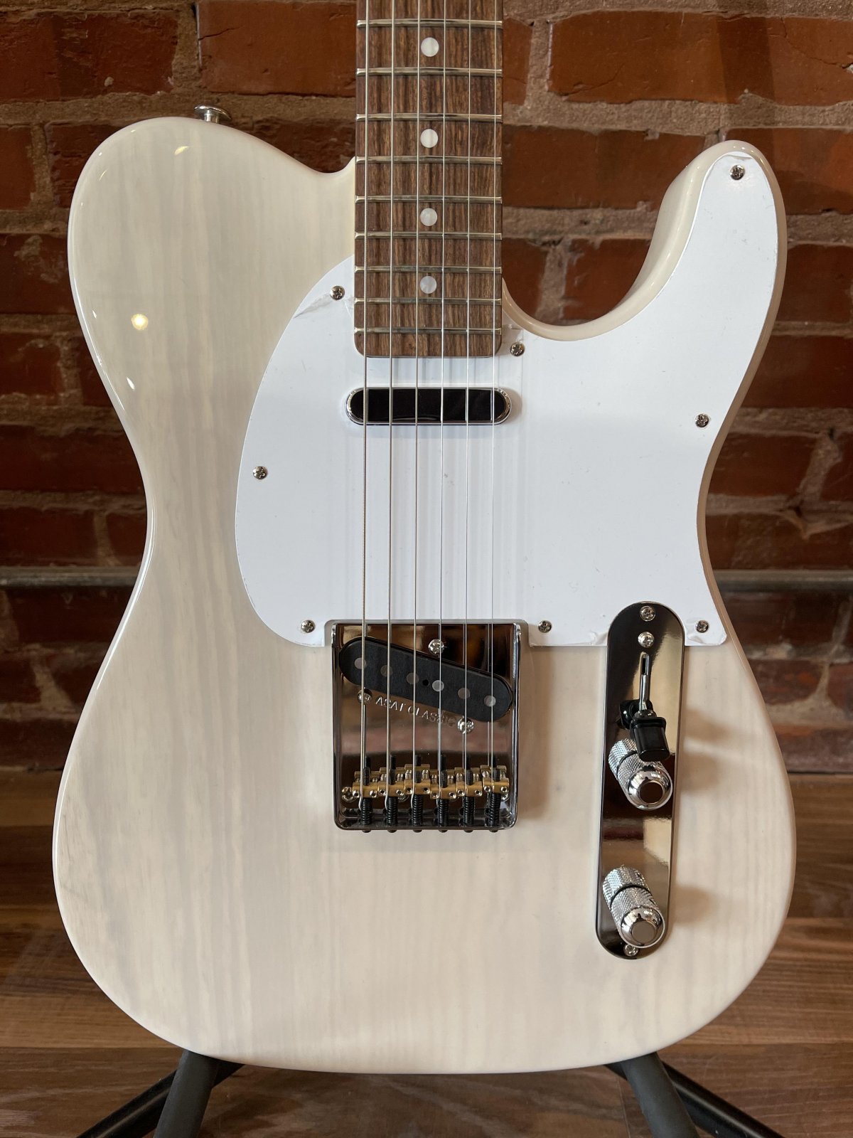 G&L USA Fullerton Deluxe ASAT Classic Alnico Electric Guitar