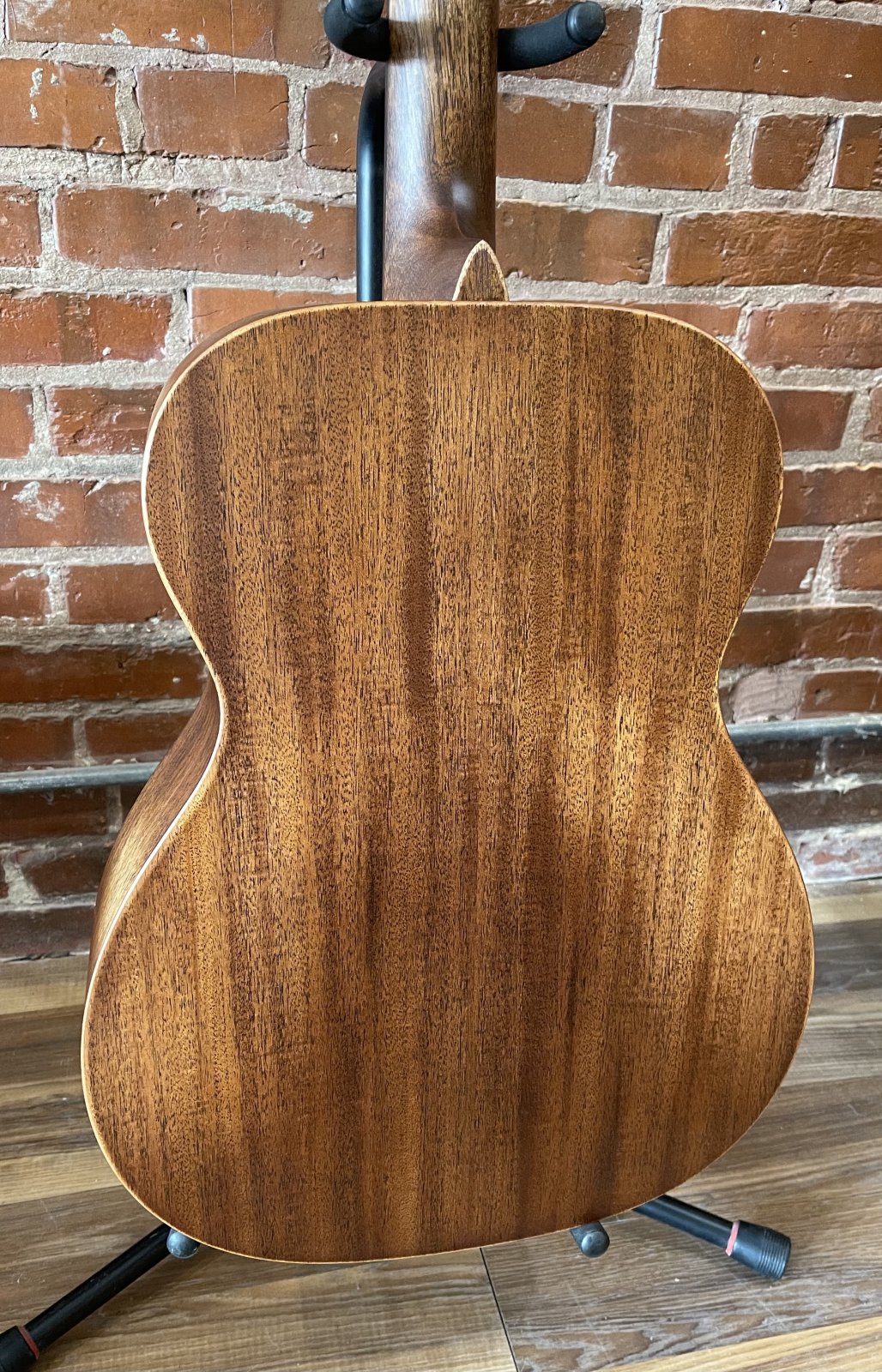 Martin 000-15M Streetmaster Mahogany Burst