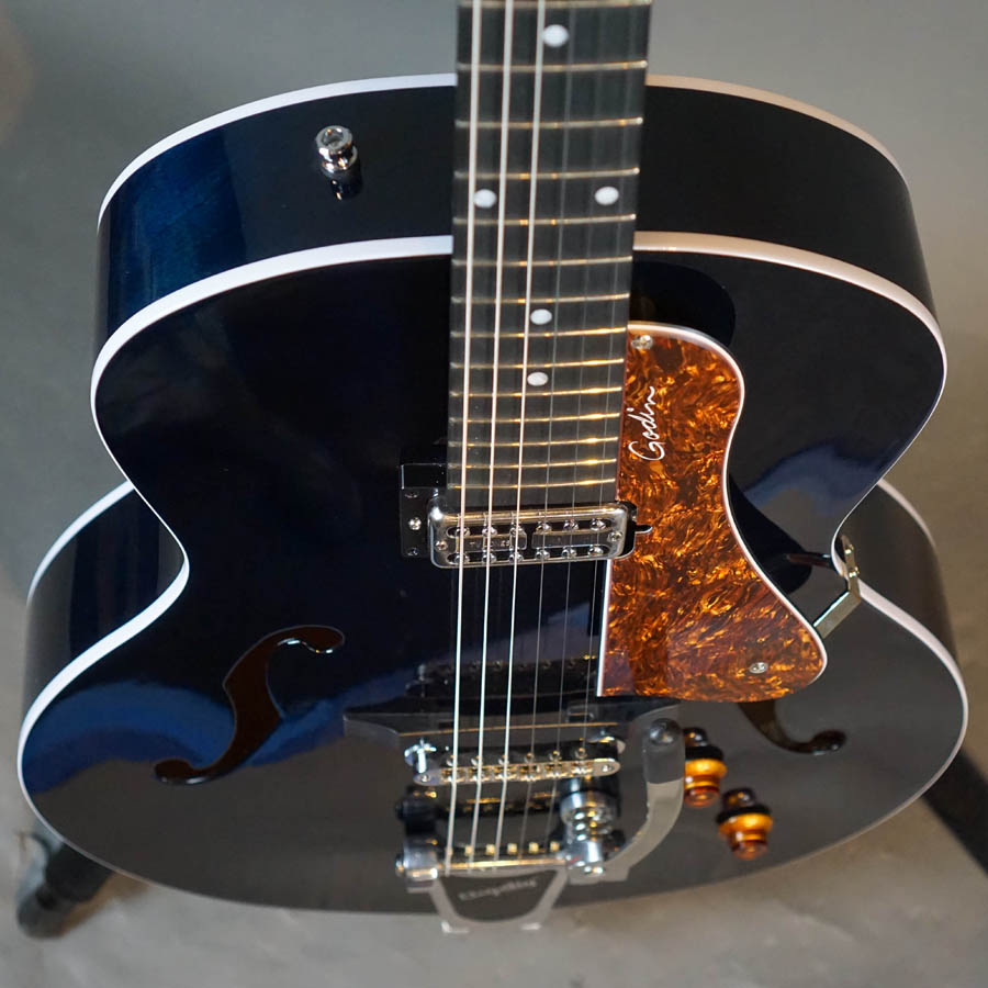 Godin 5th Avenue Nightclub Indigo Blue w/Bag - Used