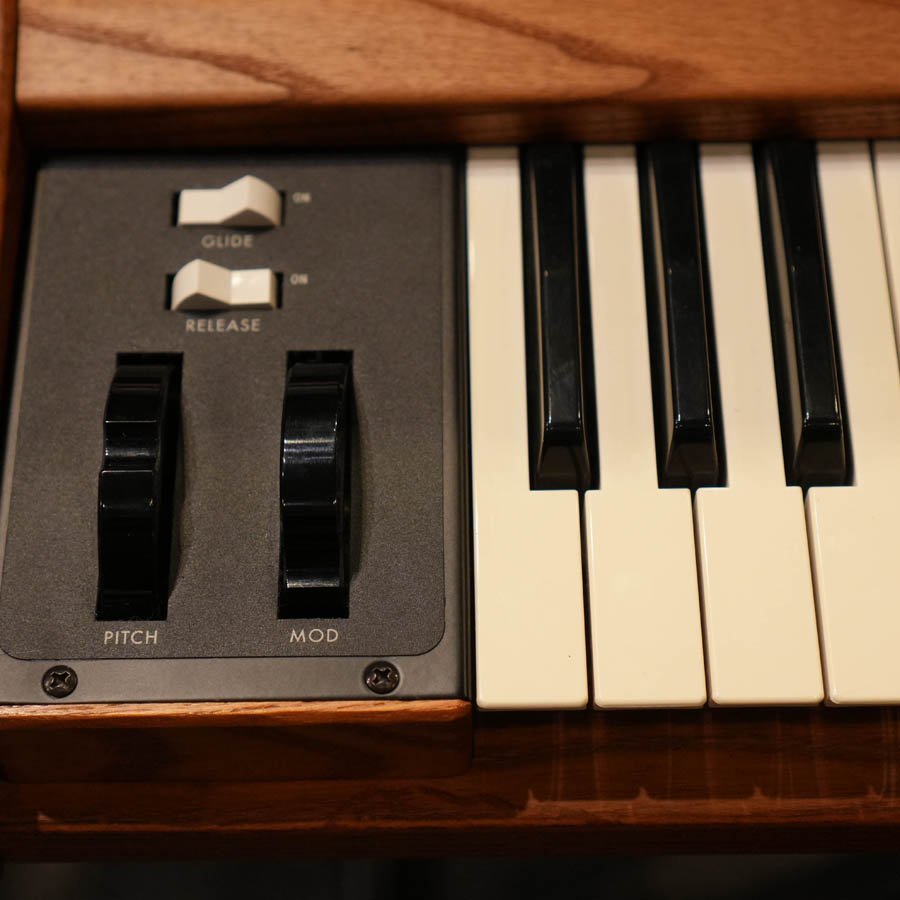 Moog Minimoog Voyager Old School 44-Key Monophonic Synthesizer - Used