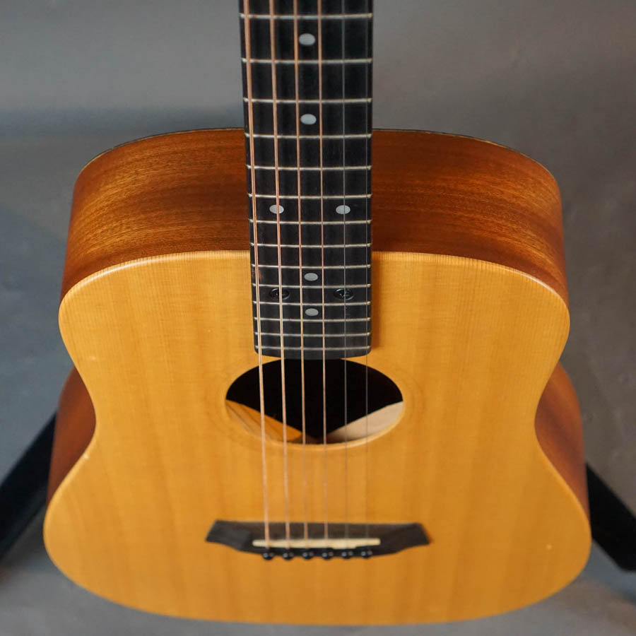 ギター BabyTaylor Mahogany 301-M-GB made in USA BabyTaylor Mahogany 301-M-GB made in USA（USED Taylor 301-M