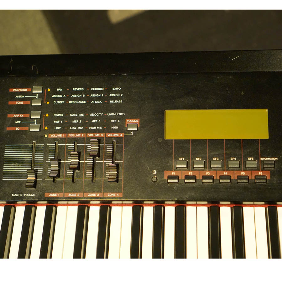 Yamaha S90 ES Synthesizer/Digital Piano - Used