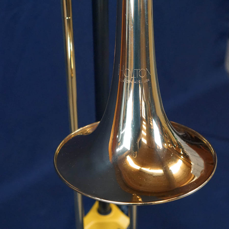 Holton TR602F Trombone with F-Attachment - Used Holton TR602F Trombone with F-Attachment - Used