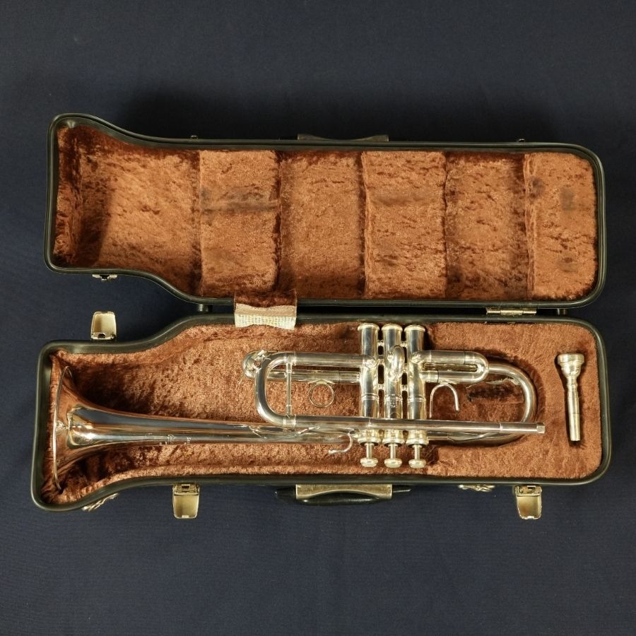 Bach Stradivarius 239 C Trumpet w/Case - Used