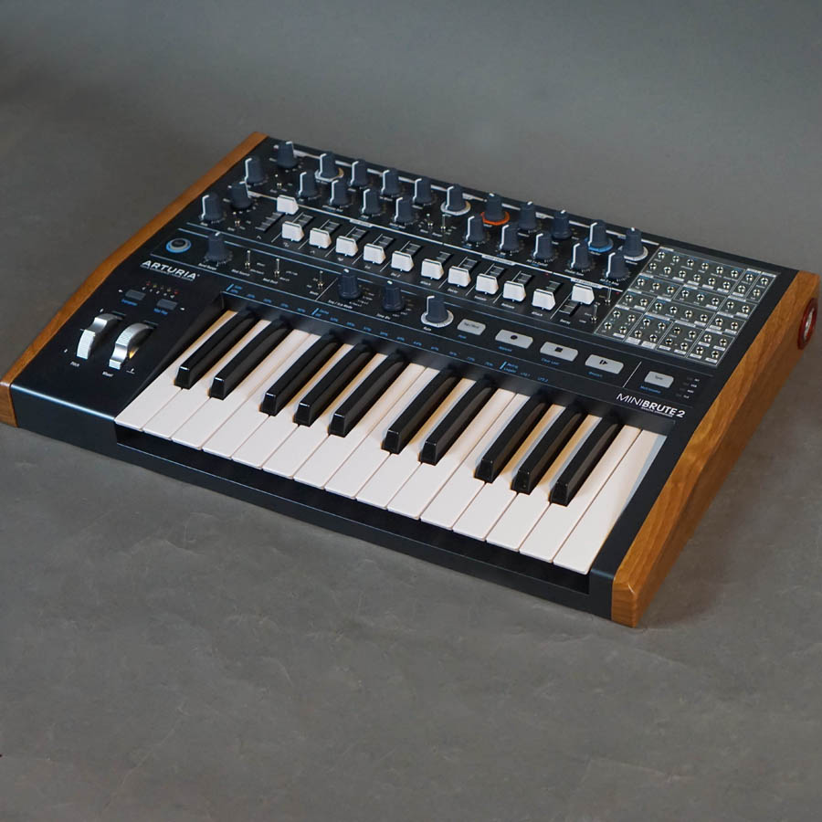 Arturia MiniBrute 2 25-Key Synthesizer - Used