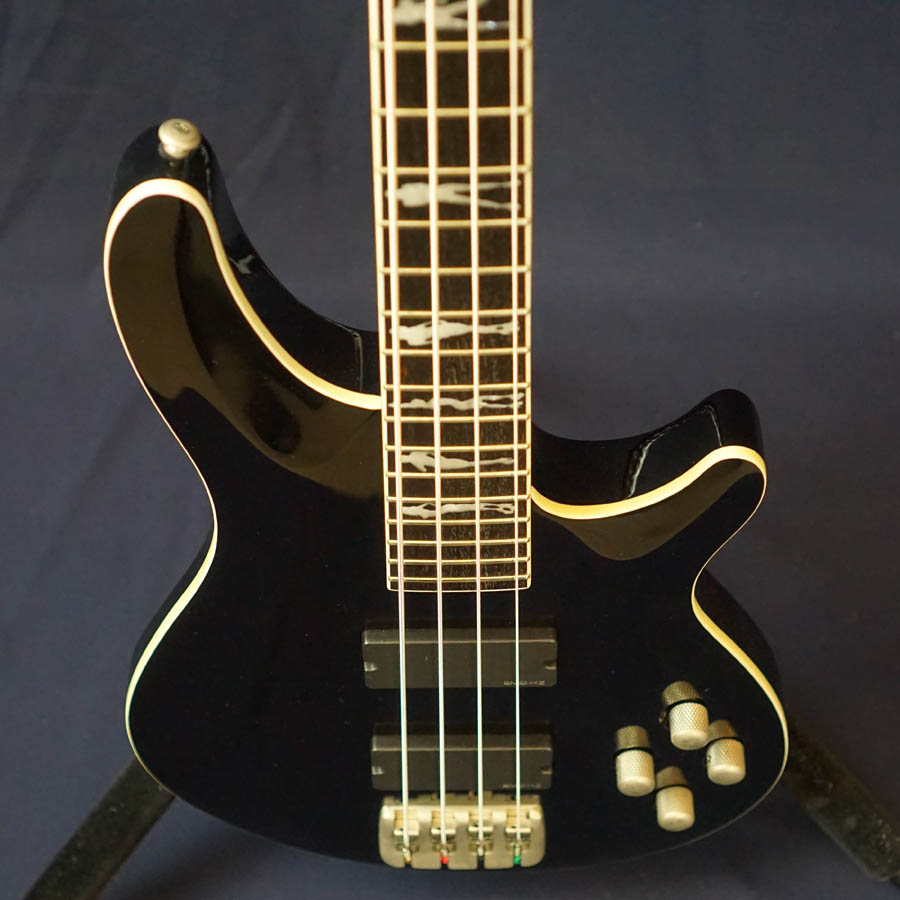Schecter Diamond Series C-4 4弦ベース EMG-HZ Schecter Diamond Series C-4 XXX Electric Bass w/ Case (2004