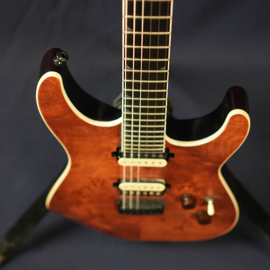 Jackson Pro Soloist SL2P Mah HT Carmel Burl w/Wolftone Pups w/Case