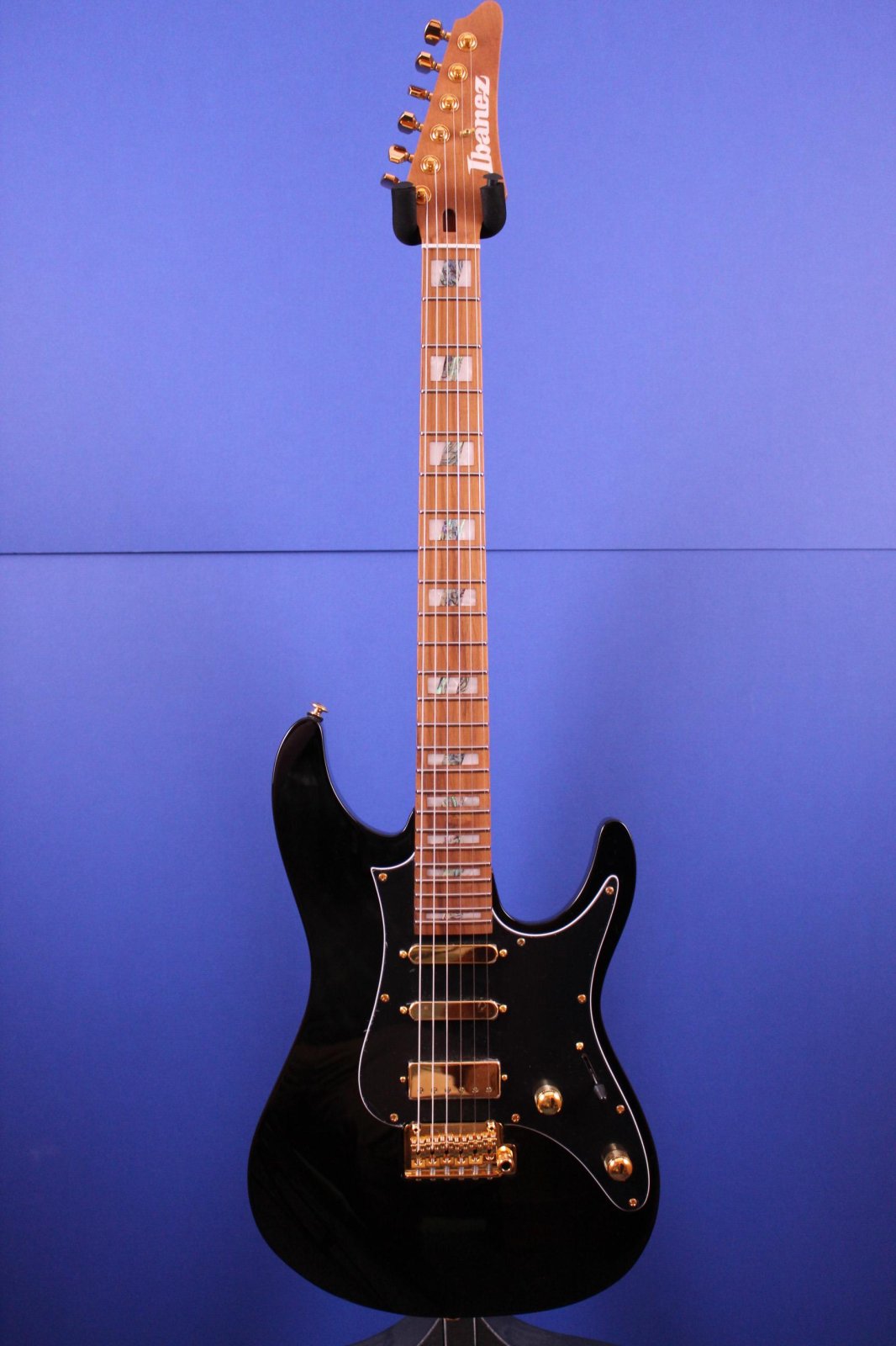 Ibanez THBB10 Tim Henson Signature Electric Guitar w/Bag