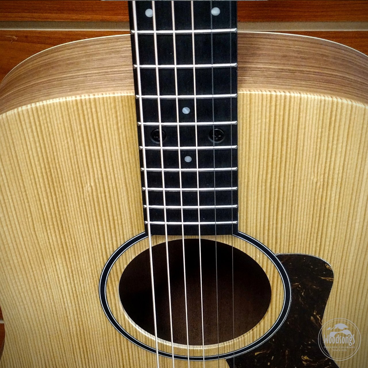 【美品】TAYLOR　Big Baby Taylor Big Baby Taylor Acoustic-Electric Guitar Natural