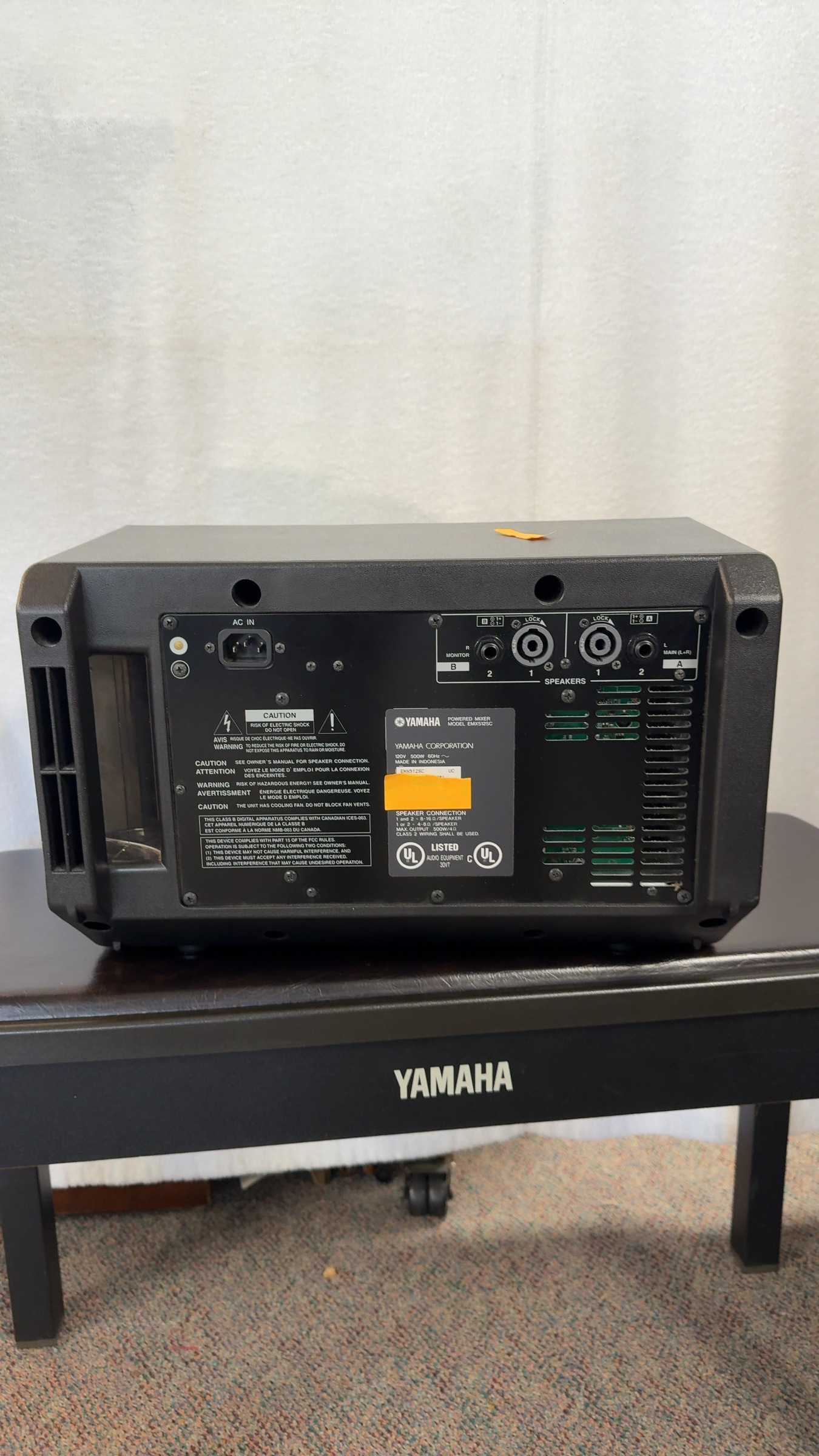 Yamaha 12 Ch. Stereo Powered Mixer w/ SPX DSP 500W+500W@ 4 Ohms