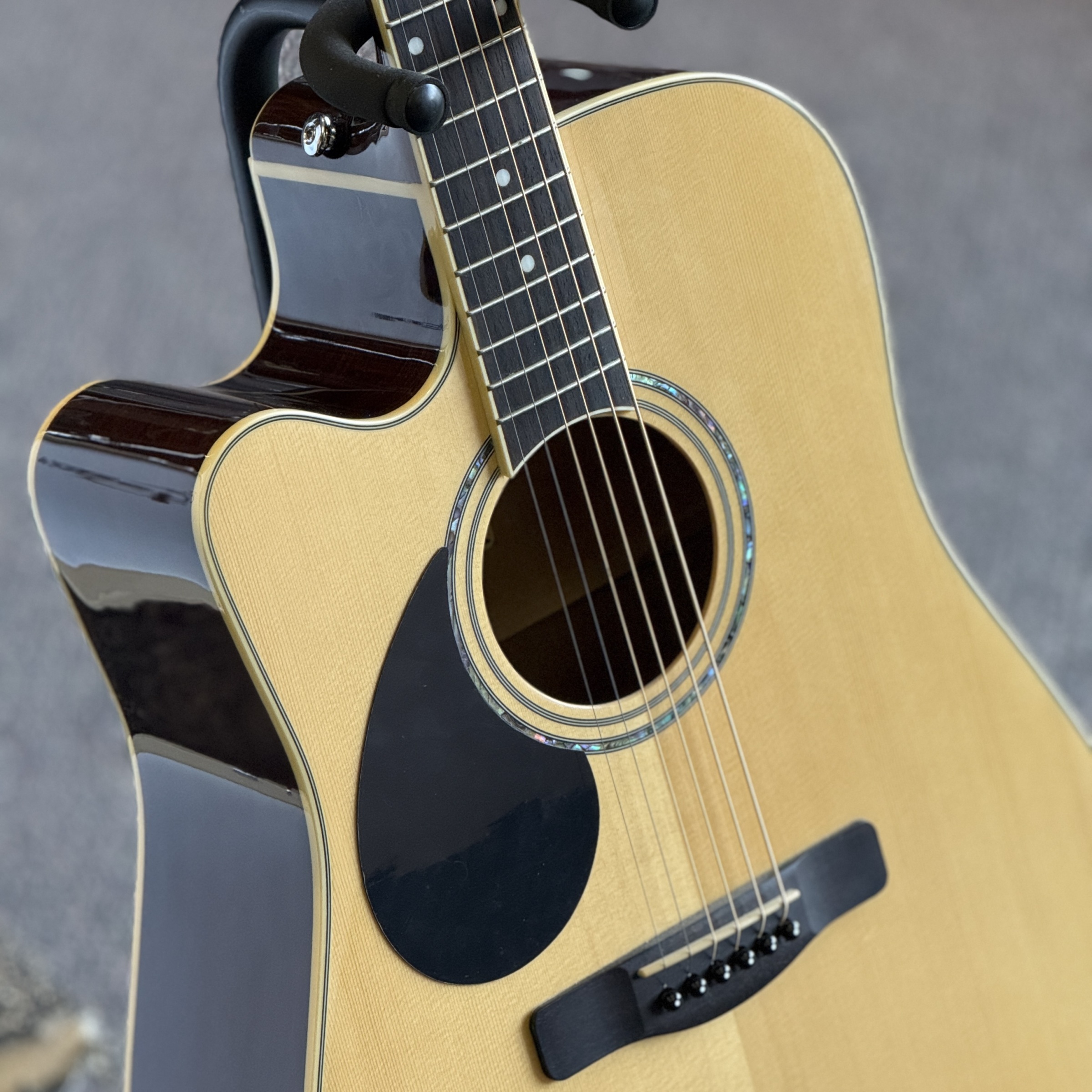 Samick Greg Bennett Left Handed Acoustic/Electric Guitar, Natural