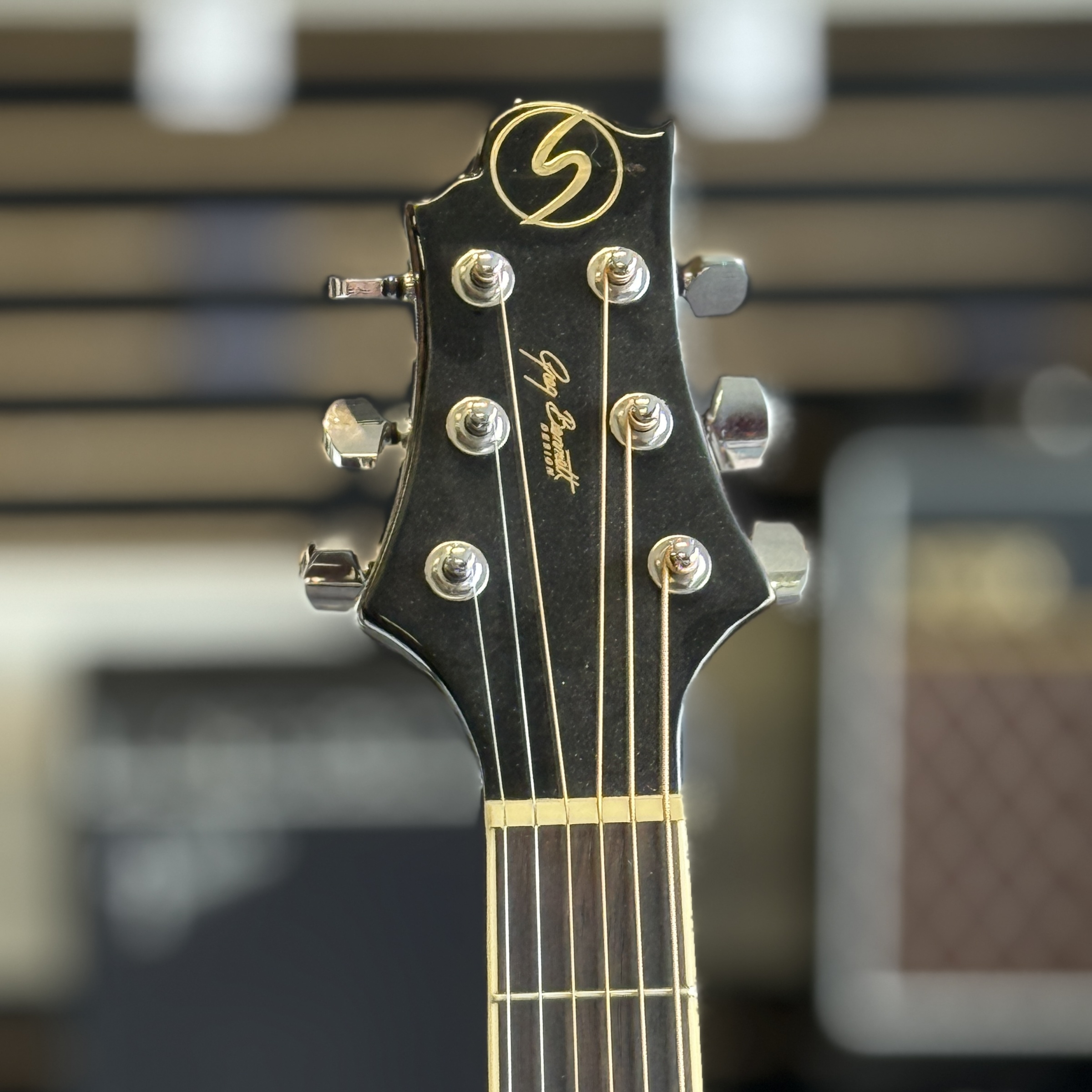 Samick Greg Bennett Left Handed Acoustic/Electric Guitar, Natural