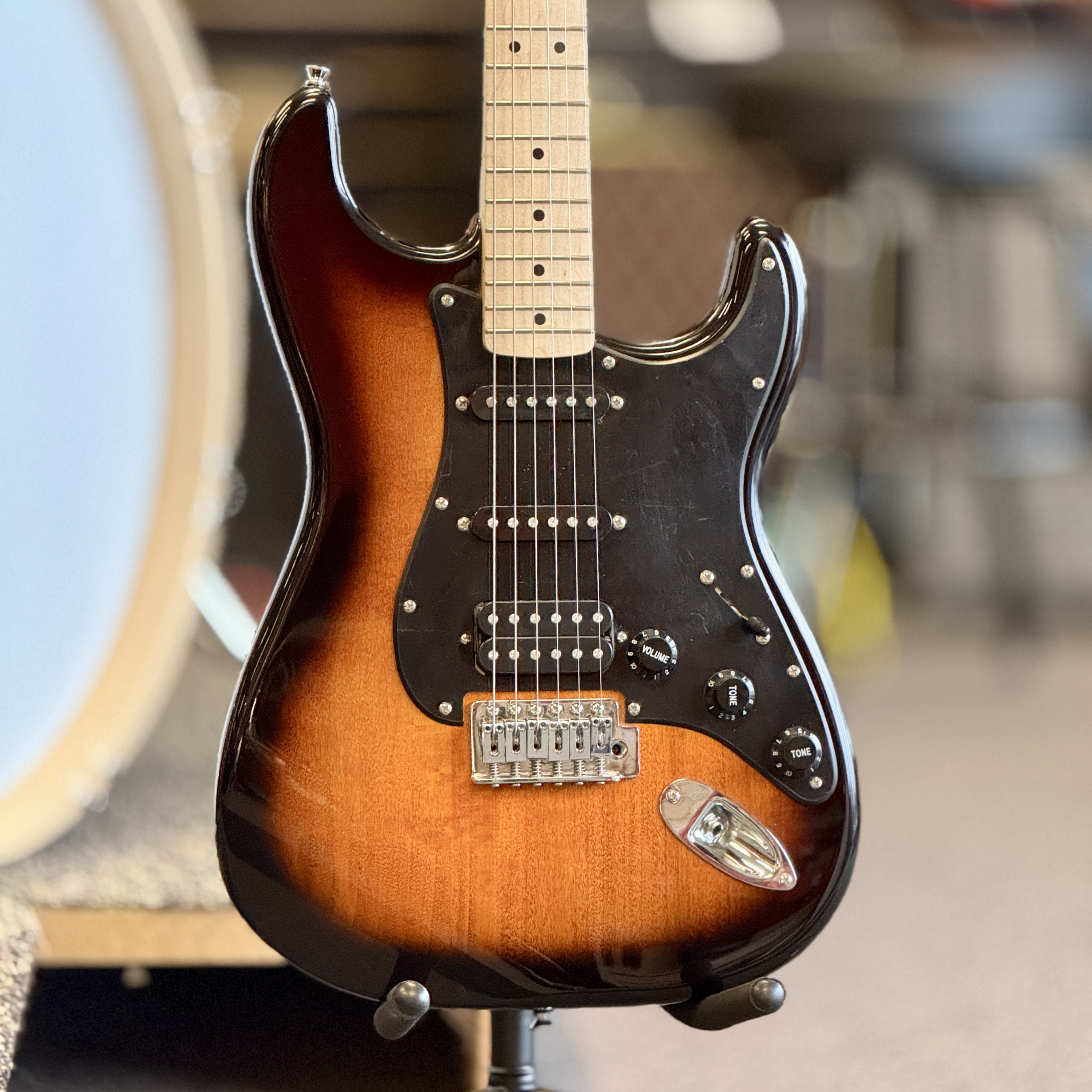 Squier by Fender Sonic Stratocaster Electric Guitar, Black Pickguard, 2-Color Sunburst