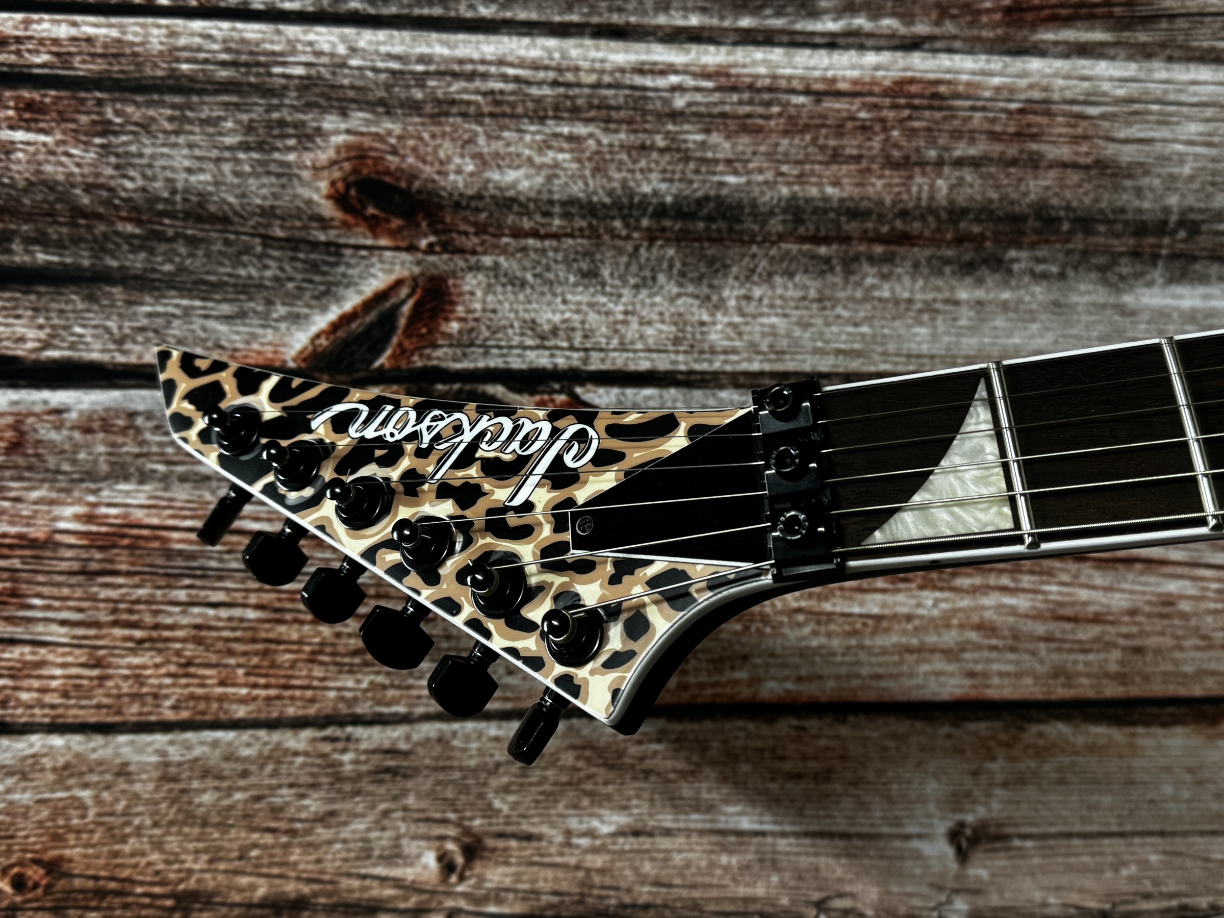 Jackson X Series Soloist SLX DX Leopard - 717669594084