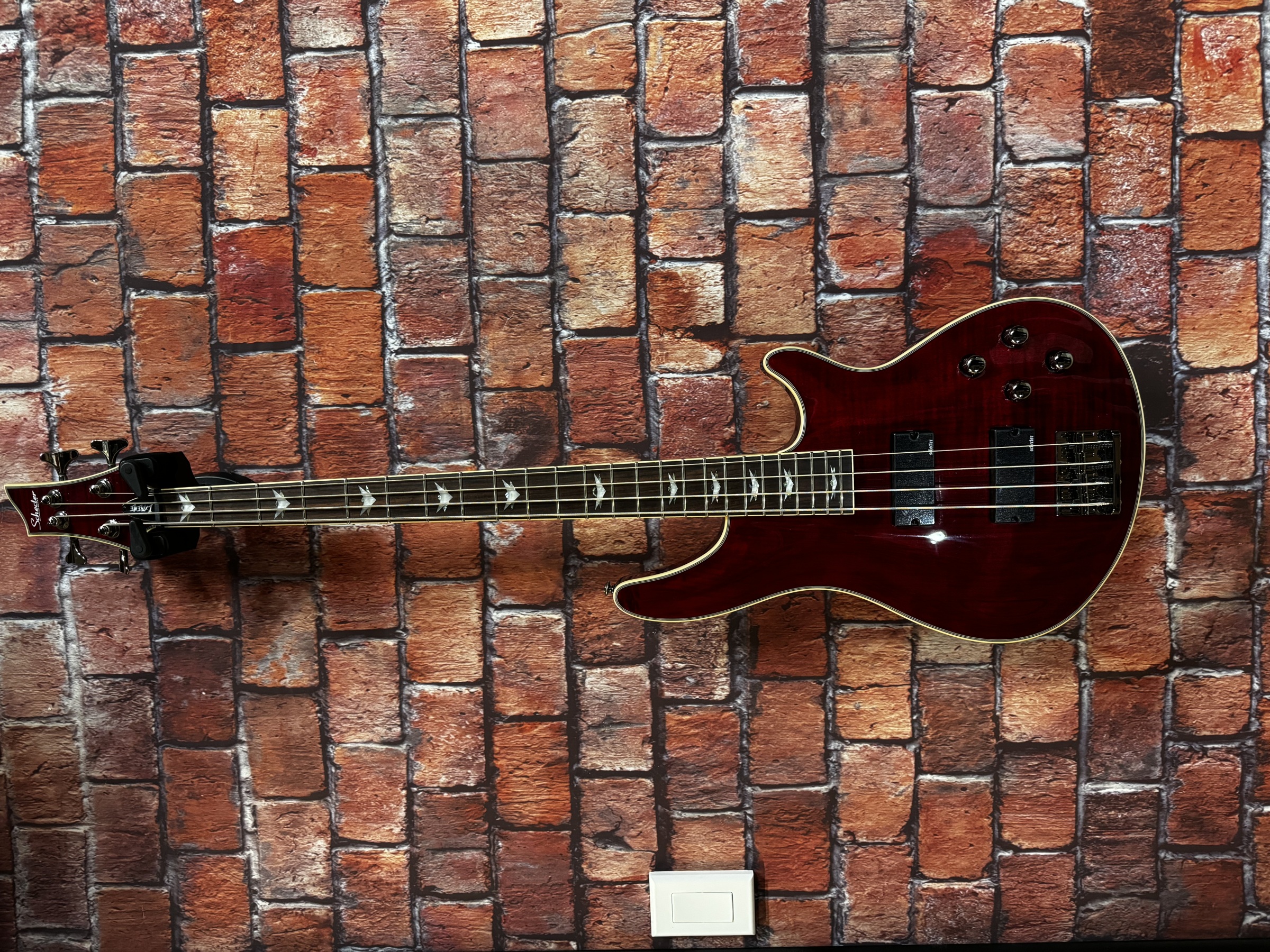 Schecter Omen Extreme-4 in Black Cherry - 839212001464