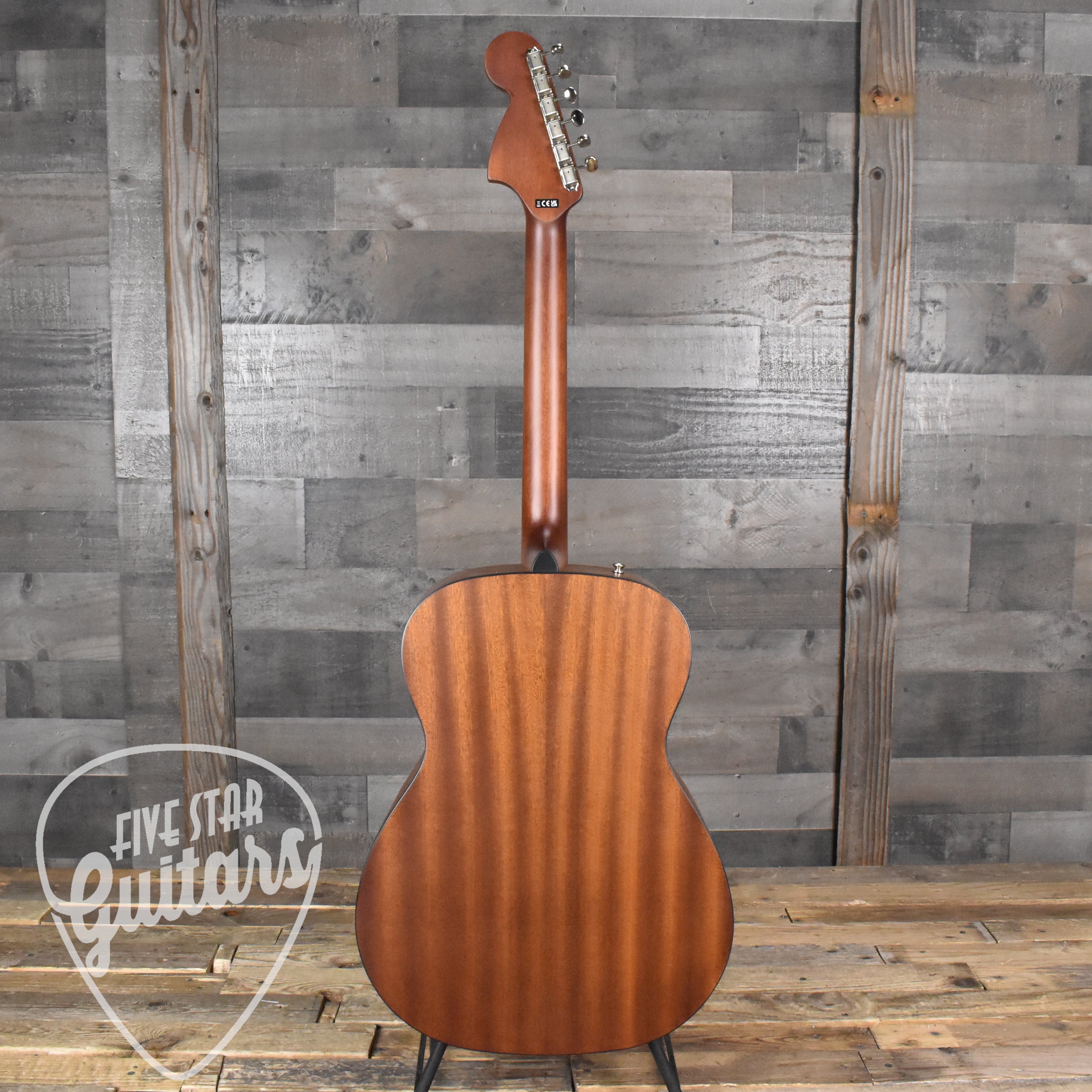 Fender Monterey Standard Walnut Fingerboard - Natural with Gig Bag  