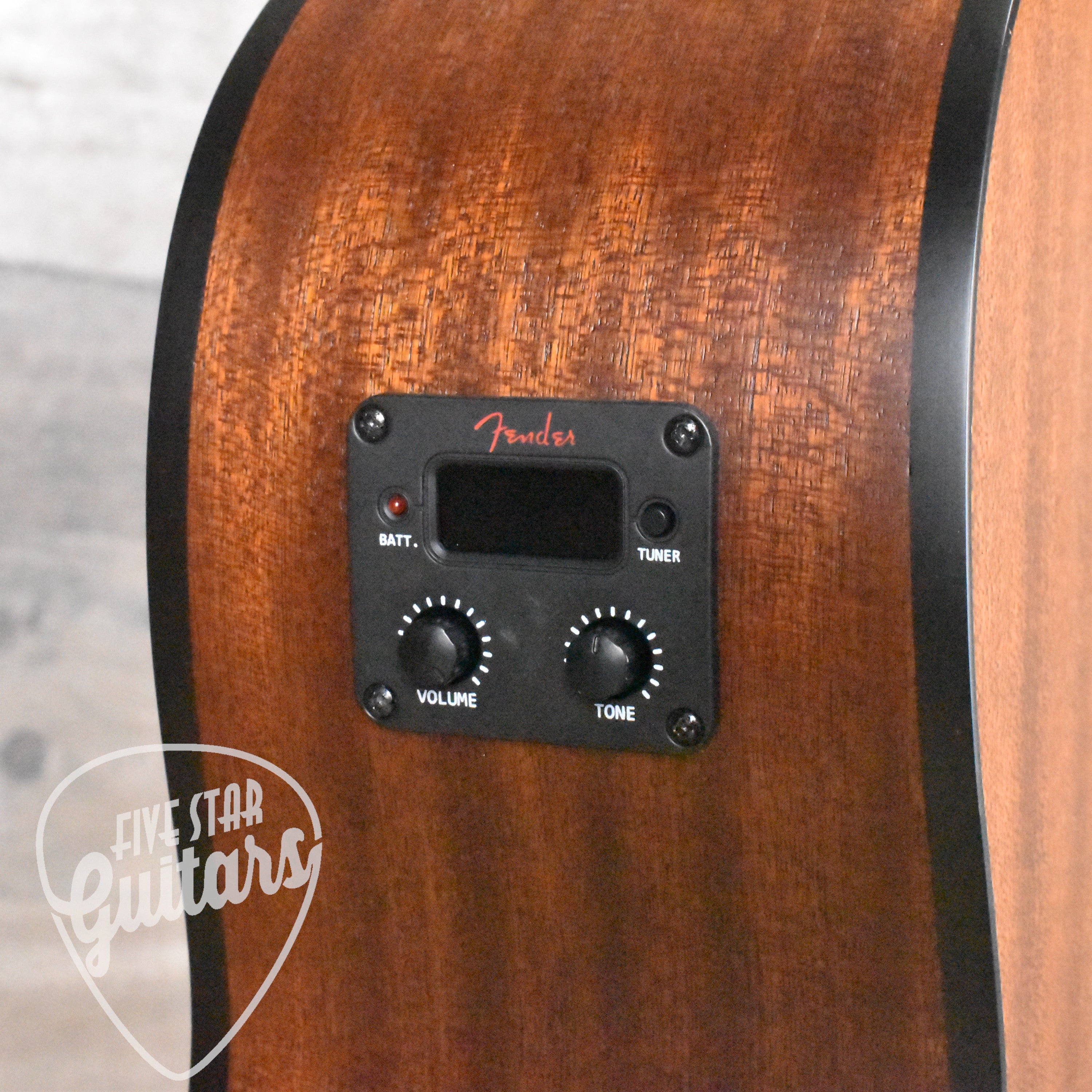 Fender Monterey Standard Walnut Fingerboard - Natural with Gig Bag 