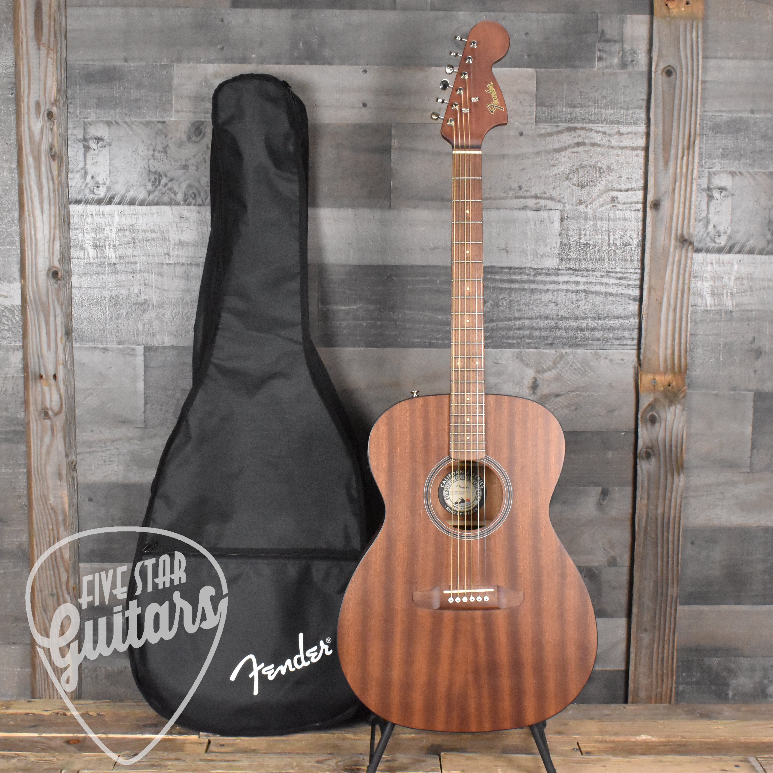 Fender Monterey Standard Walnut Fingerboard - Natural with Gig Bag 