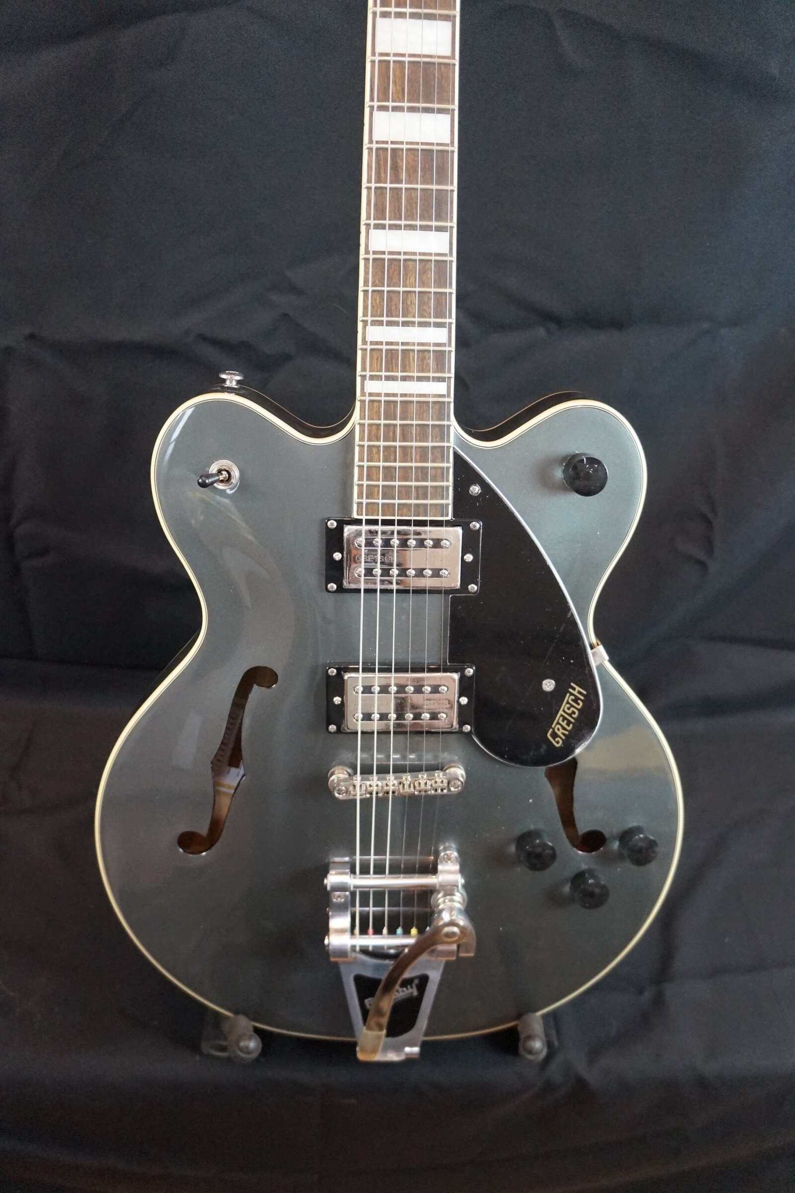 GRETSCH G2622T Streamliner グレー Gretsch Streamliner G2622T Semi-Hollow Electric Guitar: Gunmetal Gray