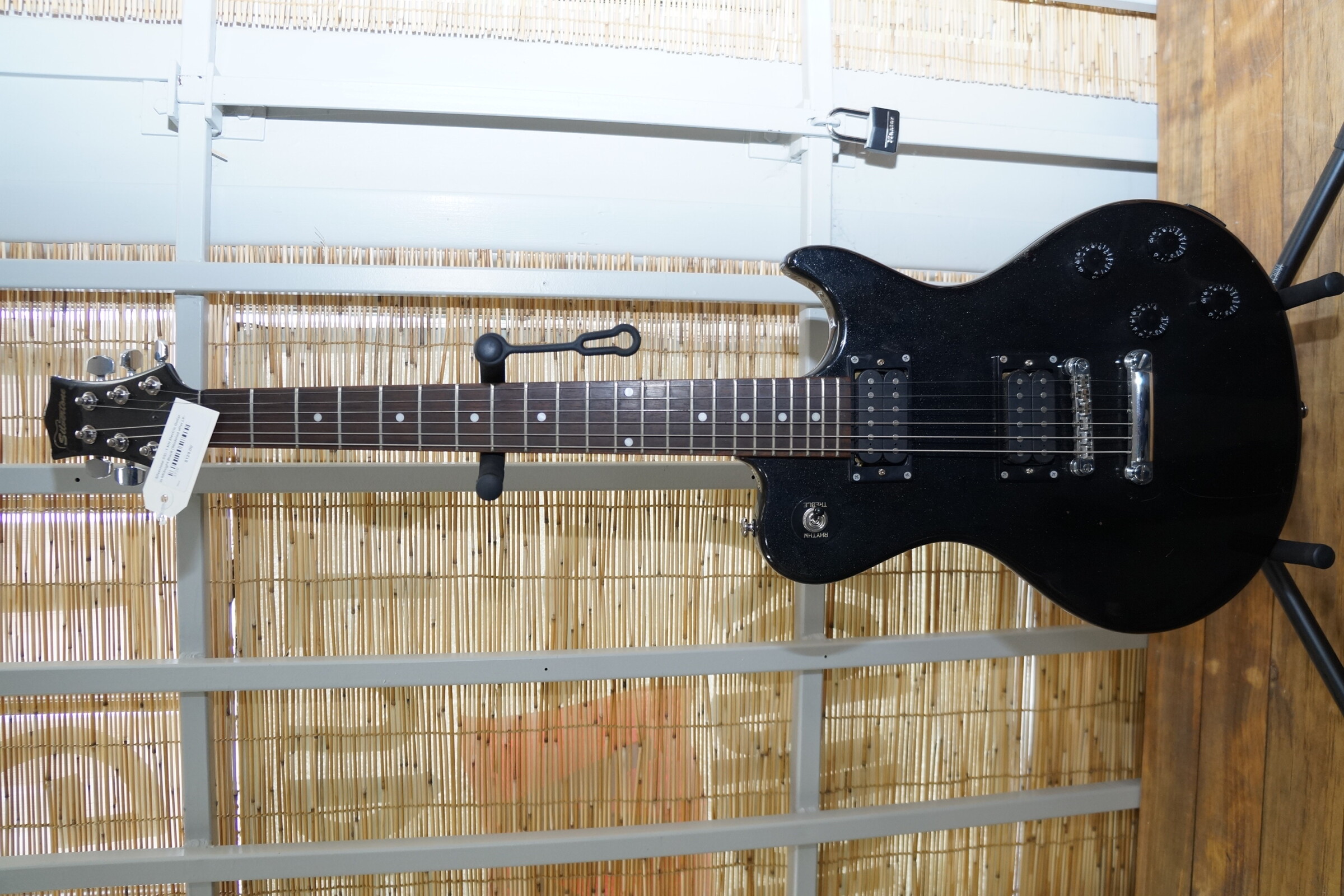 Silvertone SSL-1 HH Electric Guitar in Midnight Black (Modeled after LP-100)