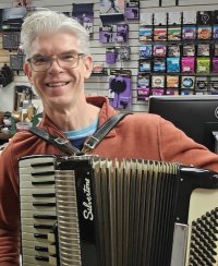 Accordion lesson at Uncle Jon's Music