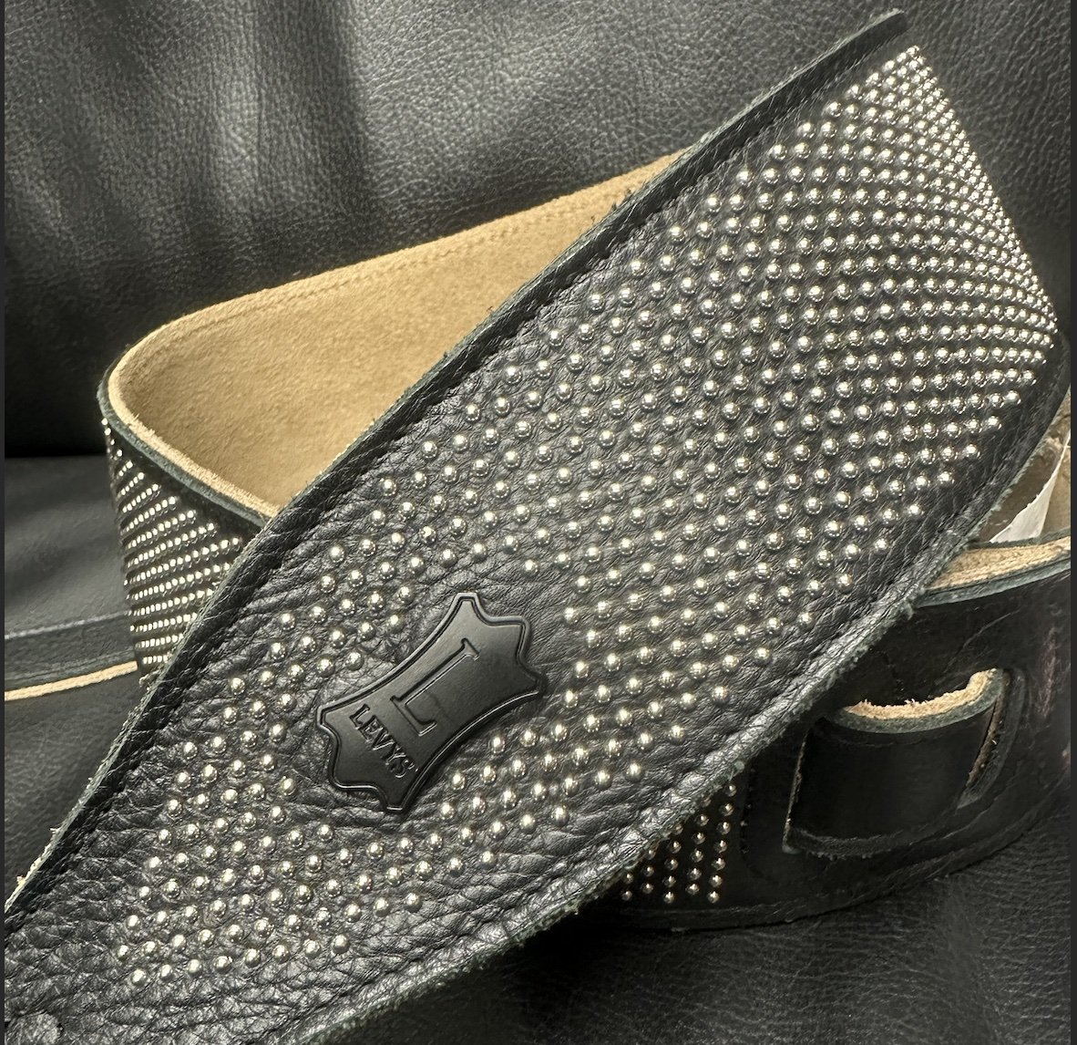 Norman - Leather Guitar Strap - Matte Black with Tan Stitch