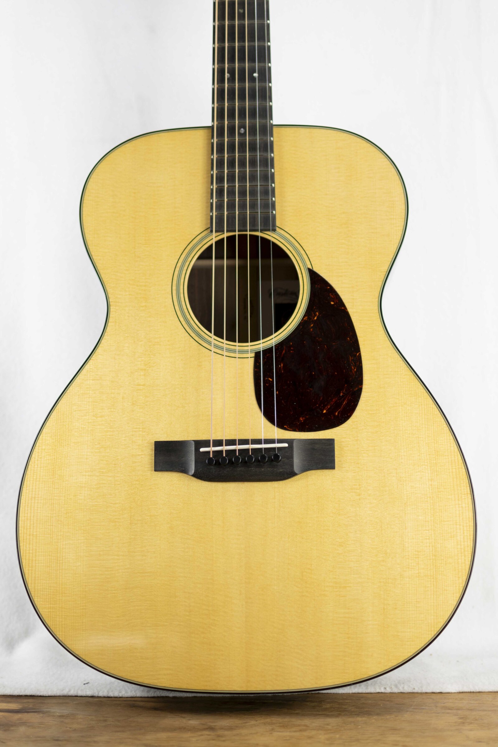 MGE 40th Anniversary Martin Custom Shop Acoustic; 000-14 Fret American Black Walnut C24-043850