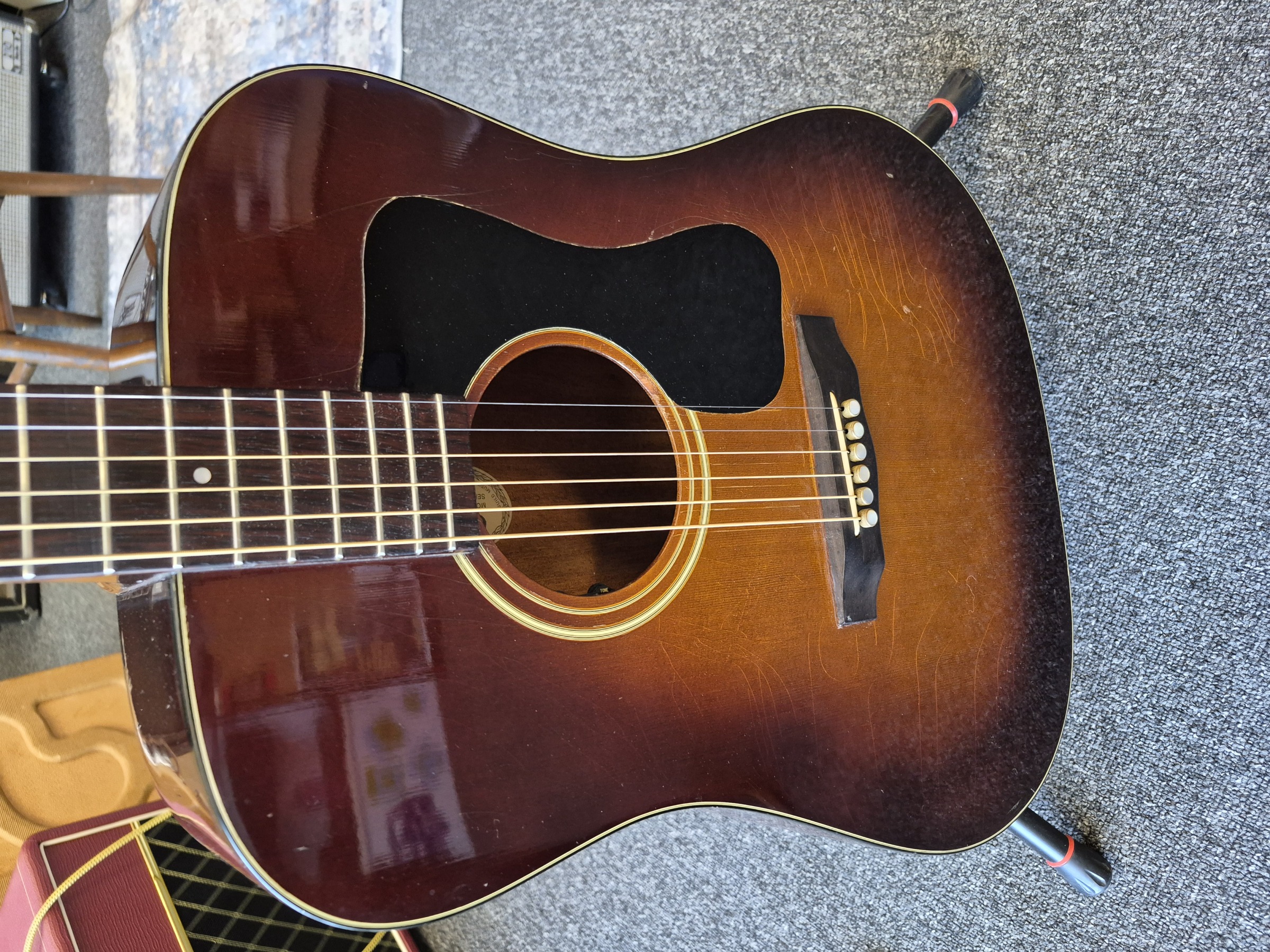 Guild 1986 D-25 Dreadnought Acoustic Guitar with LR Baggs Element Active VTC - Includes Hard Case