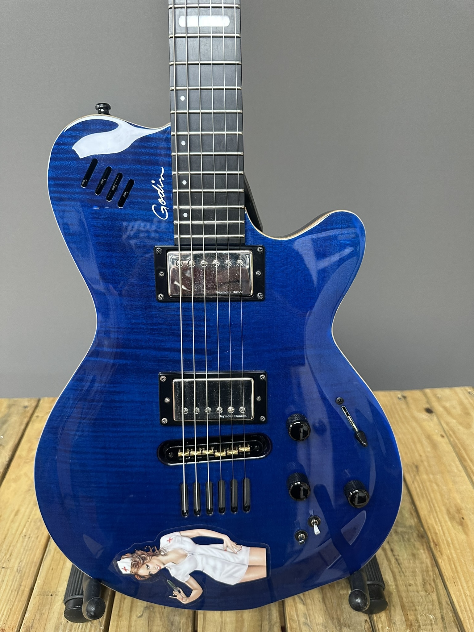 Godin LGX-SA with AA Flame Maple Top, Electromagnetic + Piezo + MIDI piezo not working